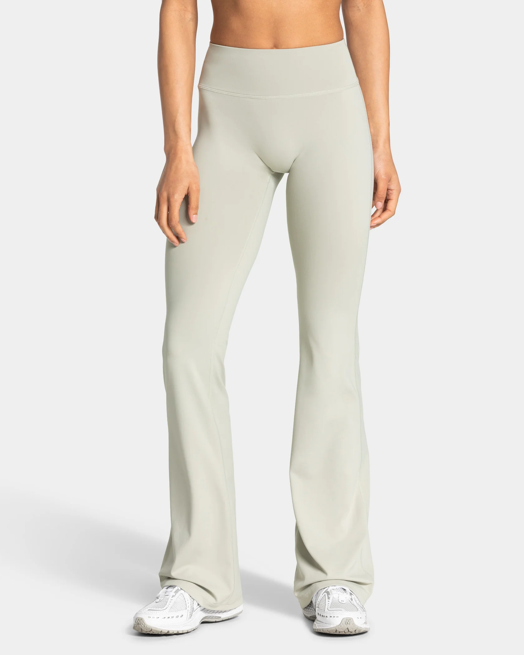Allrounder Flared Leggings Regular "Pistachio" - Image 3