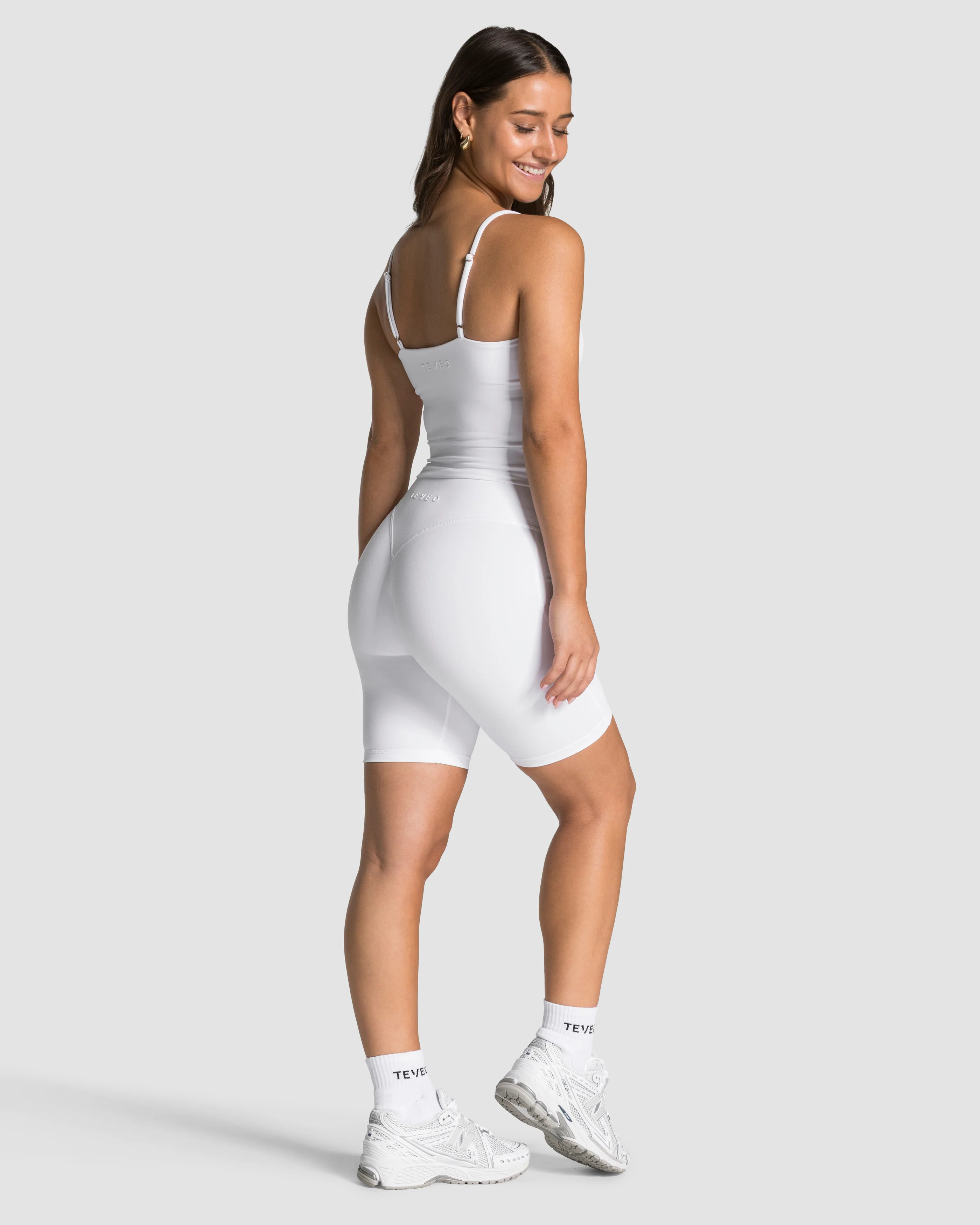 Allrounder Mid Cami Top "Weiß" - Image 5