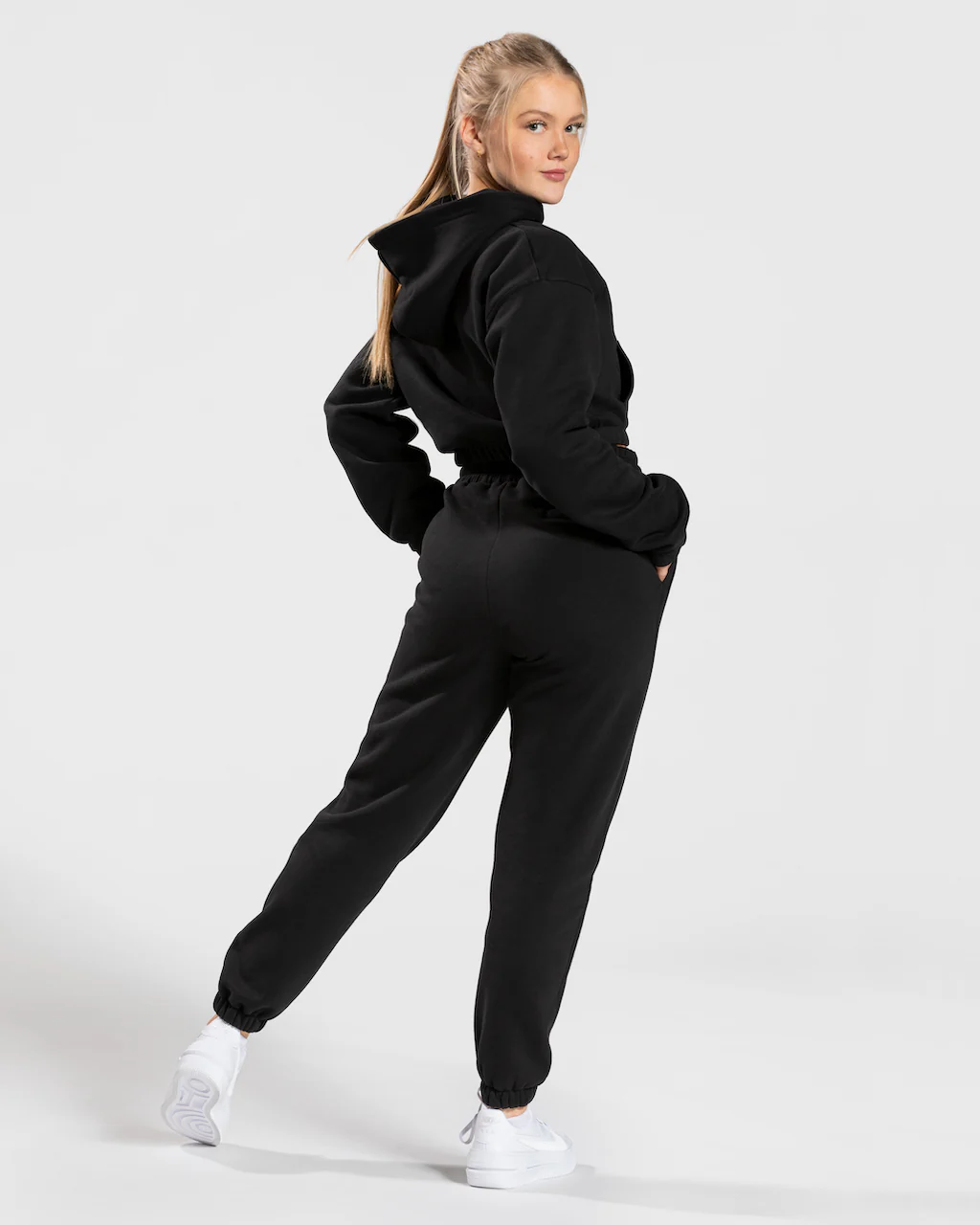 College Zip Hoodie "Schwarz" - Image 5