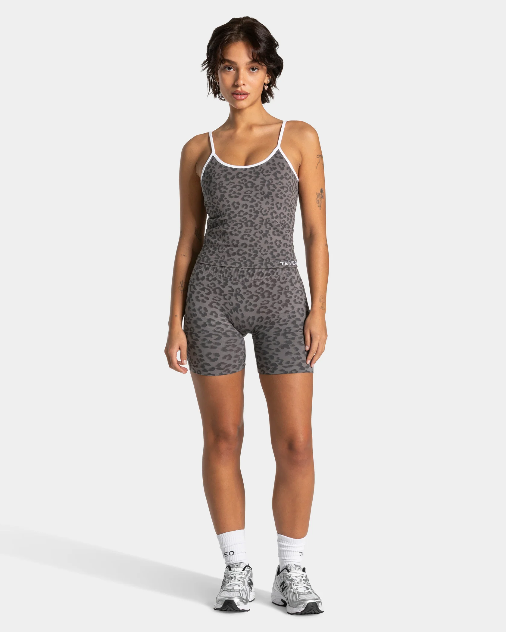 Contrastline Cami Top "Leo Graphit" - Image 3