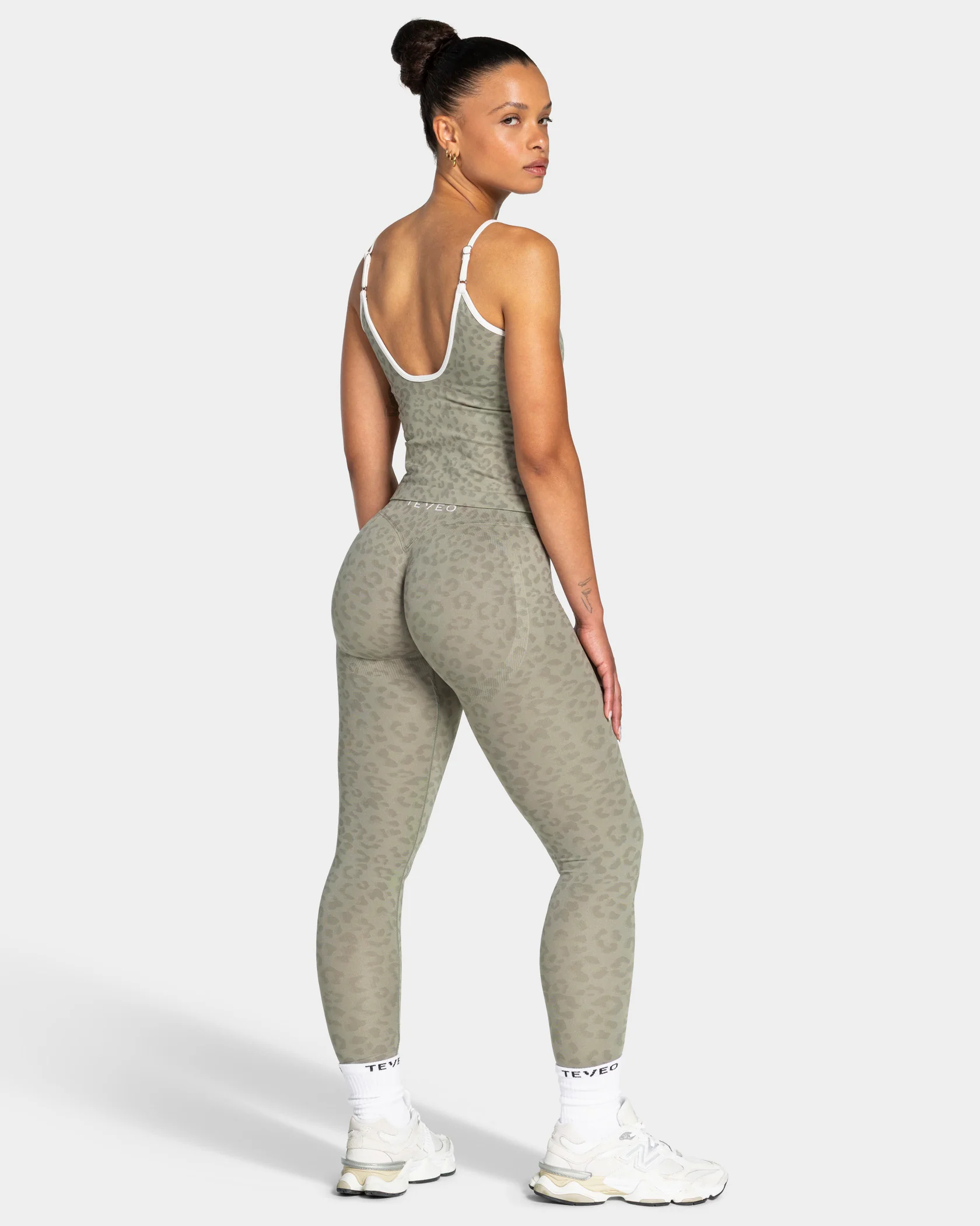 Contrastline Cami Top "Leo Khaki" - Image 5