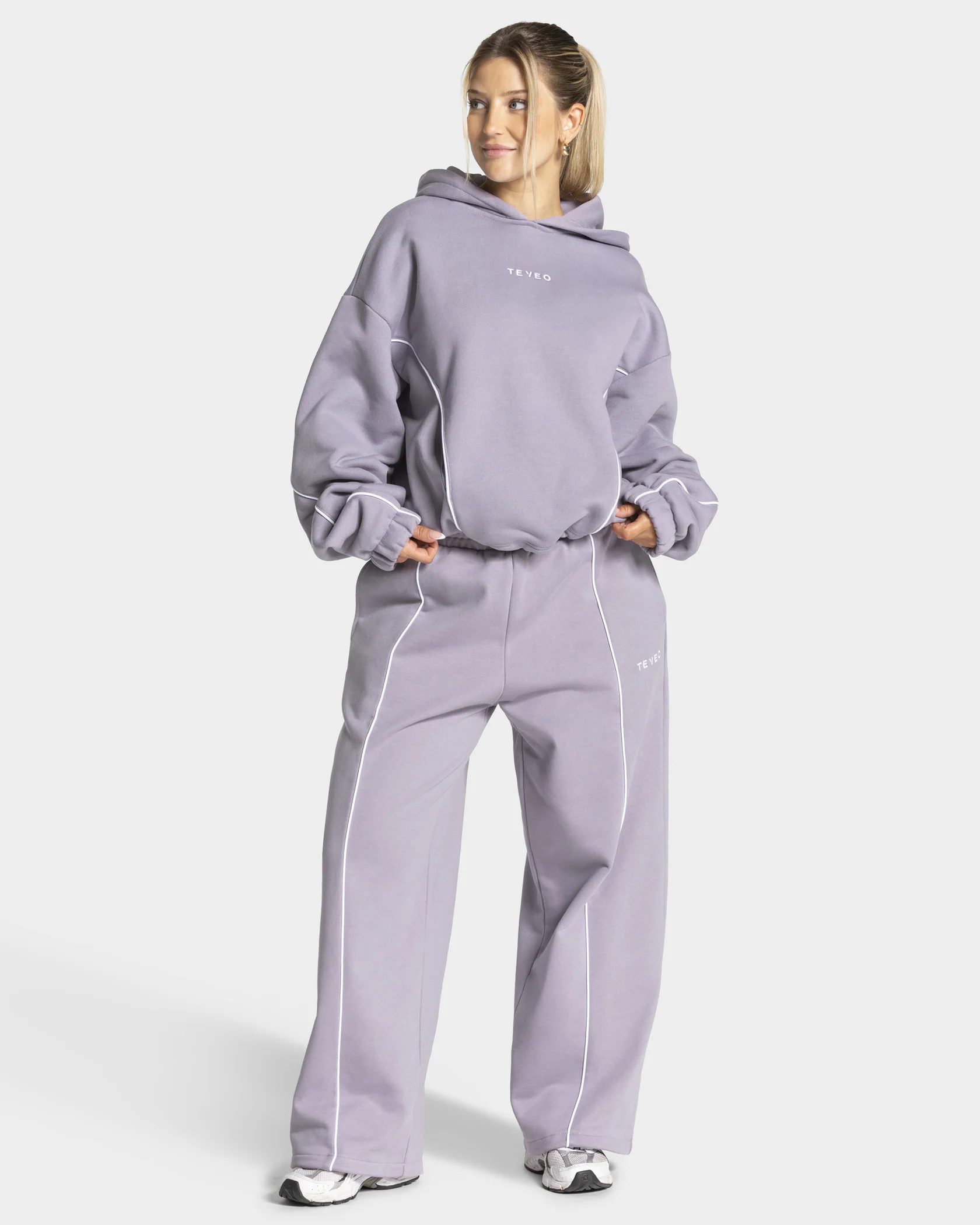 Contrastline Hooded Sweater "Lavendel" - Image 3