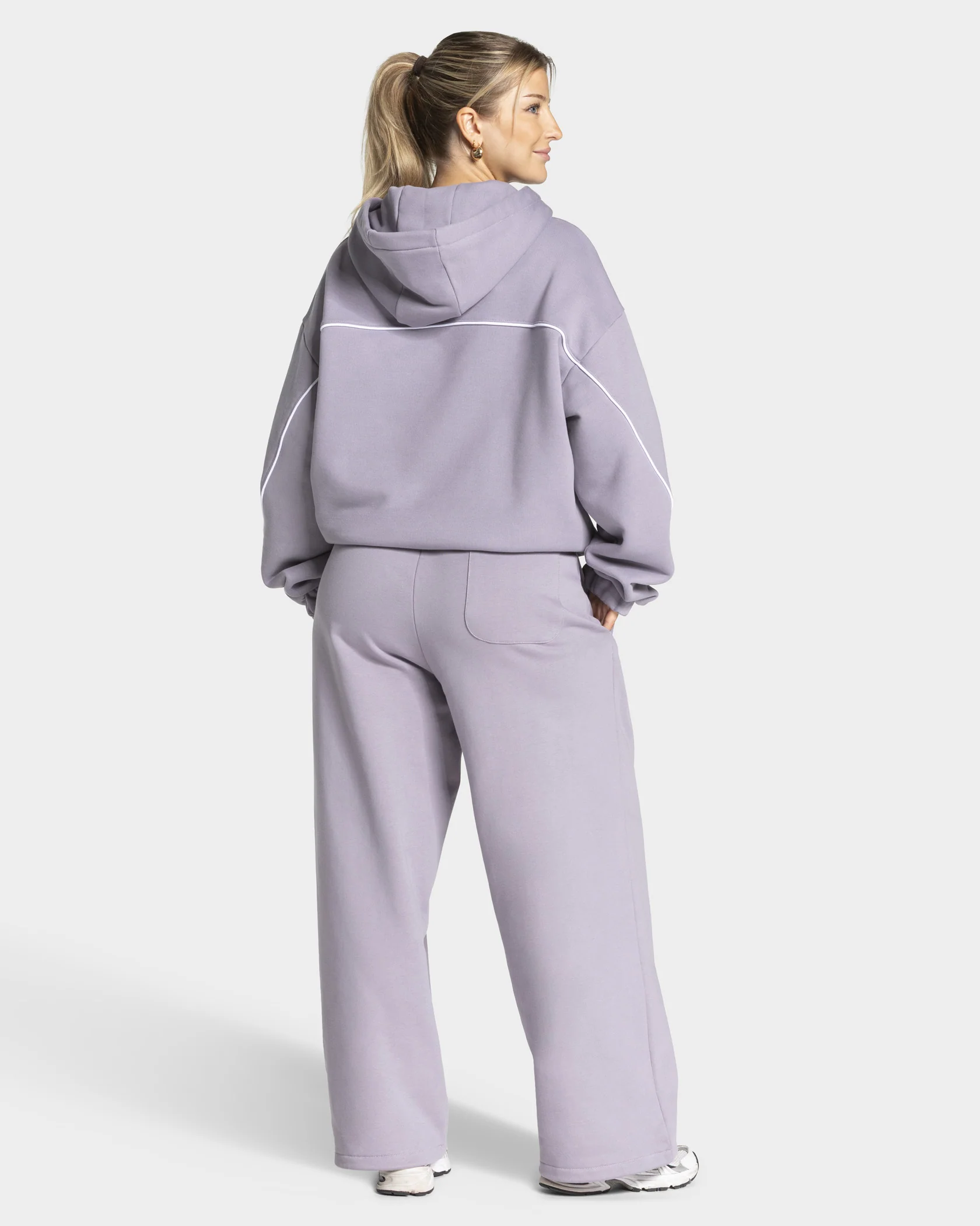 Contrastline Hooded Sweater "Lavendel" - Image 5
