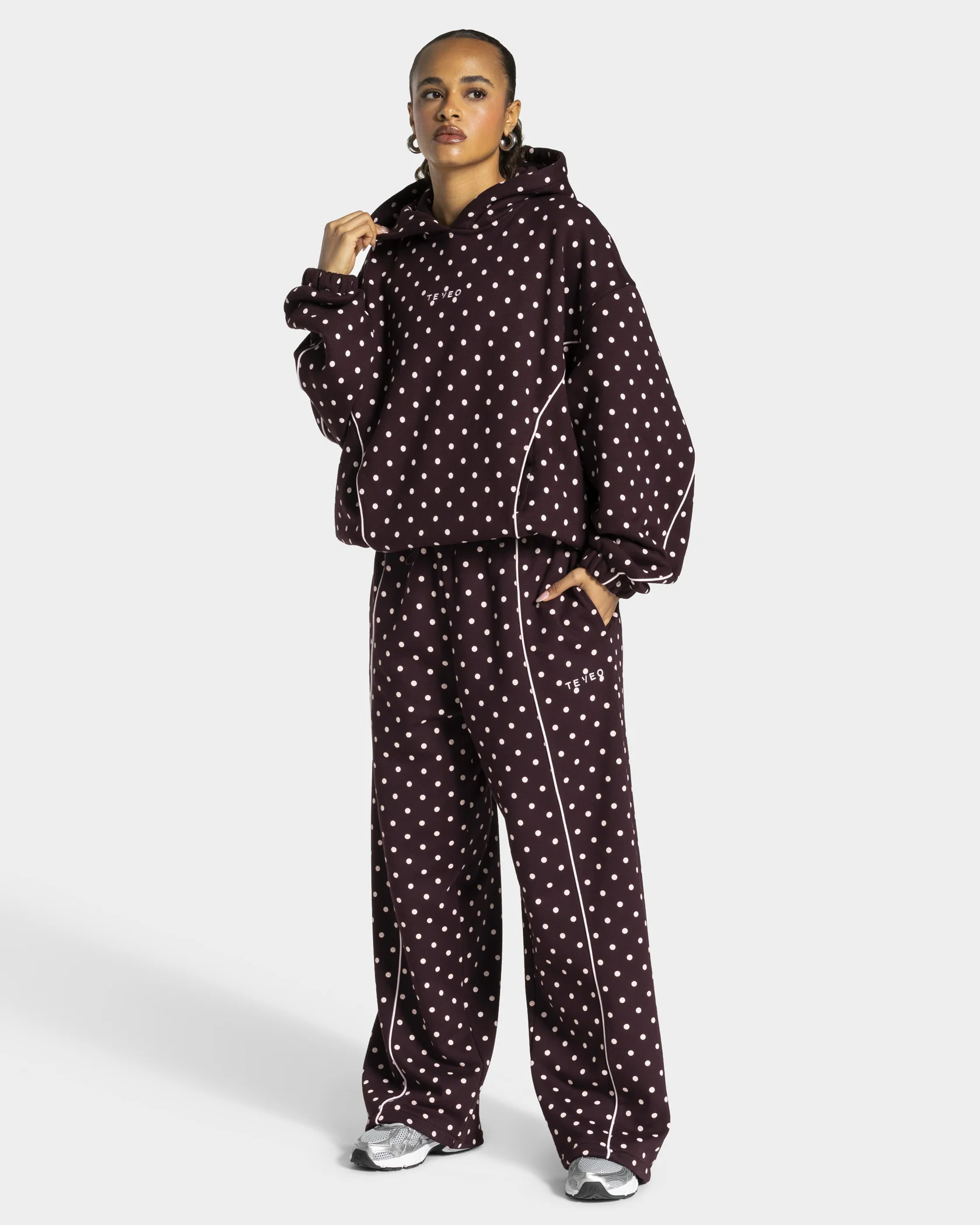 Contrastline Hooded Sweater "Polkadot Merlot" - Image 3