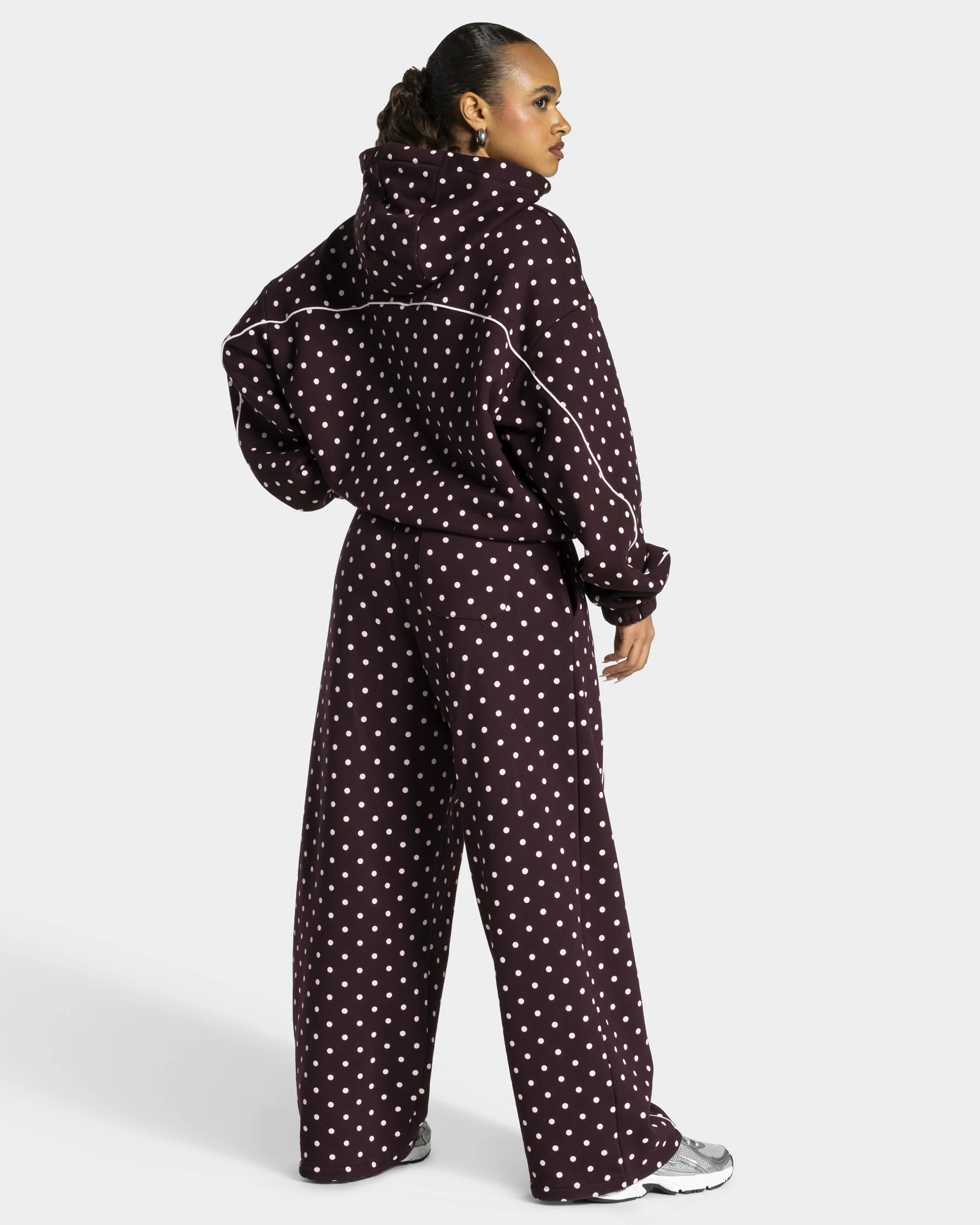 Contrastline Hooded Sweater "Polkadot Merlot" - Image 5