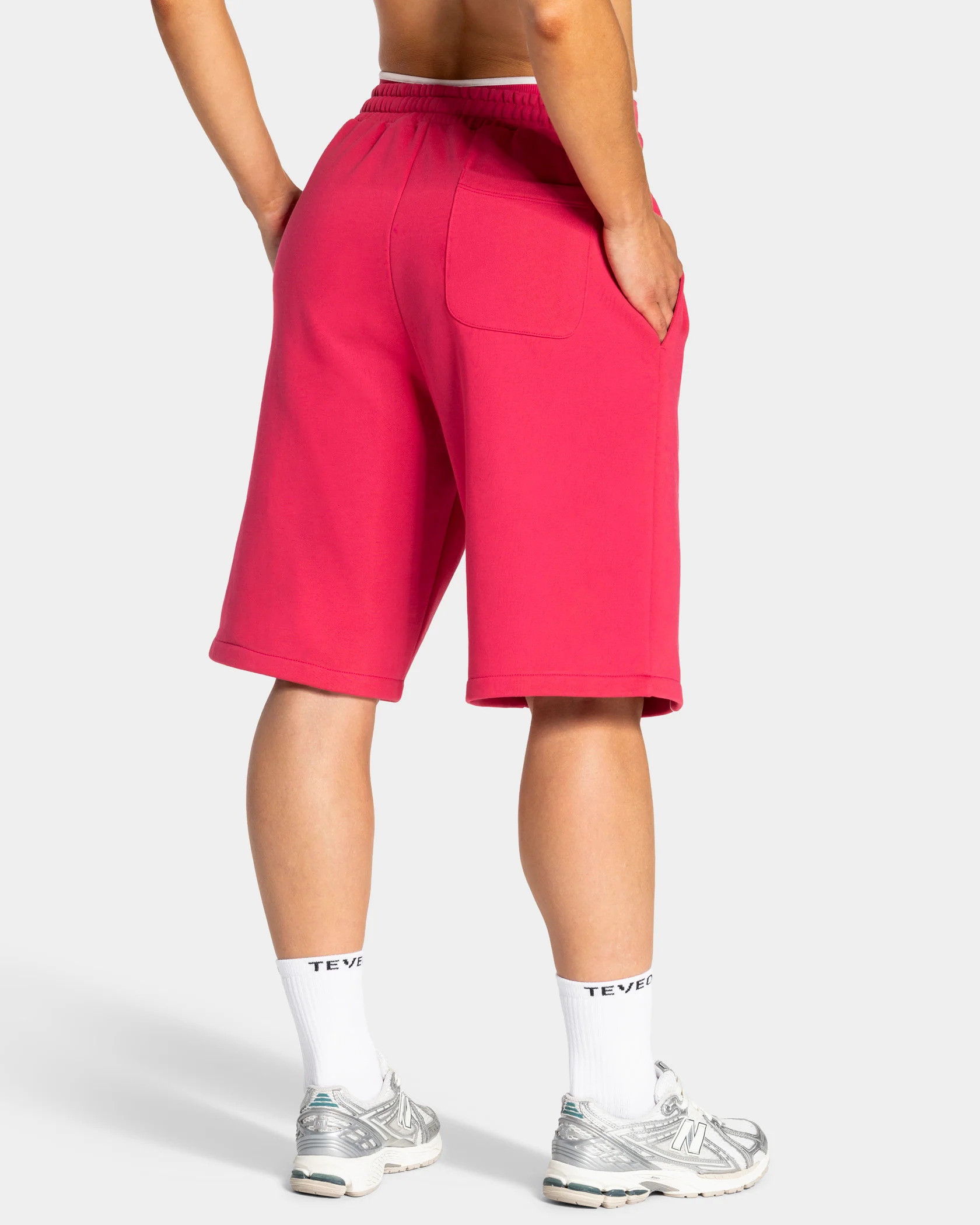 Contrastline Oversized Jorts "Berry" - Image 2
