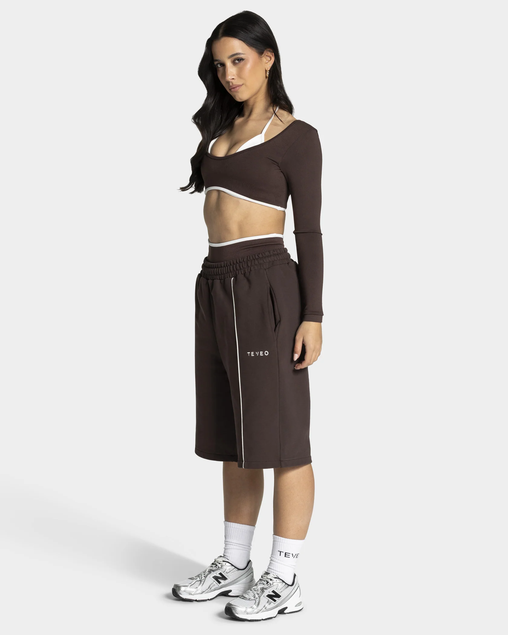 Contrastline Oversized Jorts "Espresso" - Image 3