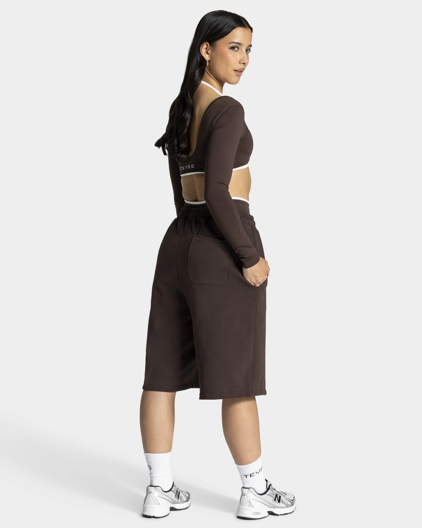 Contrastline Oversized Jorts "Espresso" - Image 5