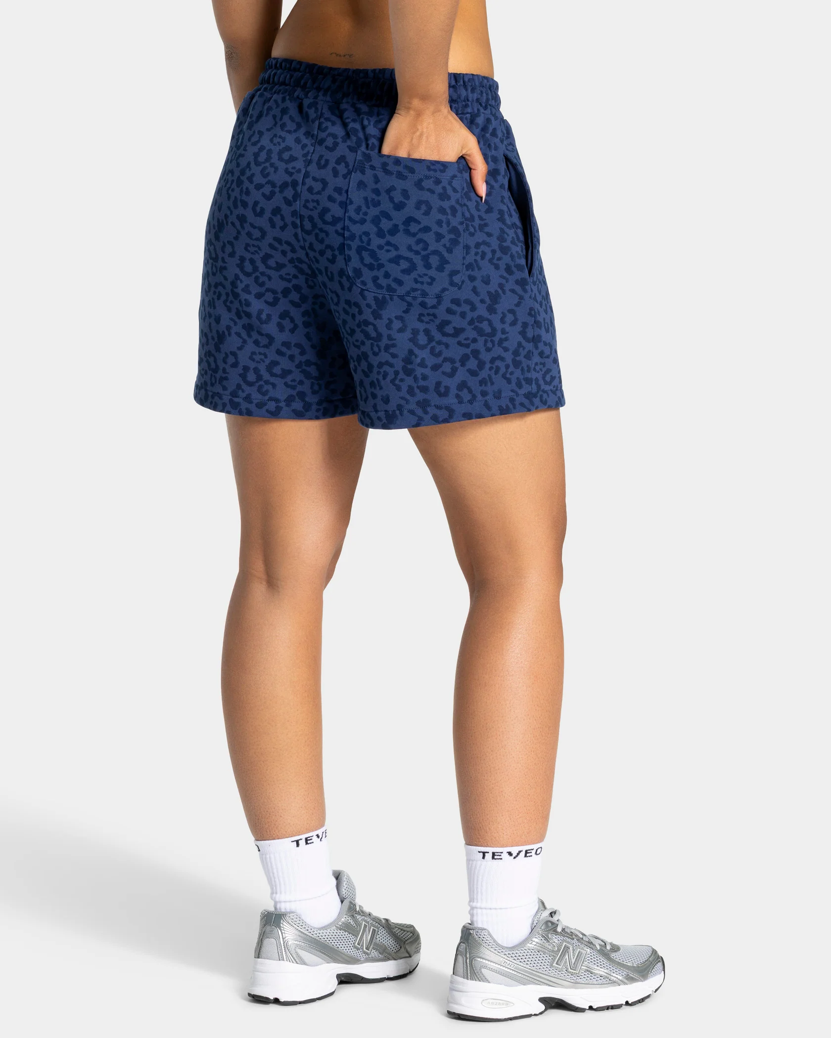 Contrastline Oversized Shorts "Leo Dunkelblau" - Image 2