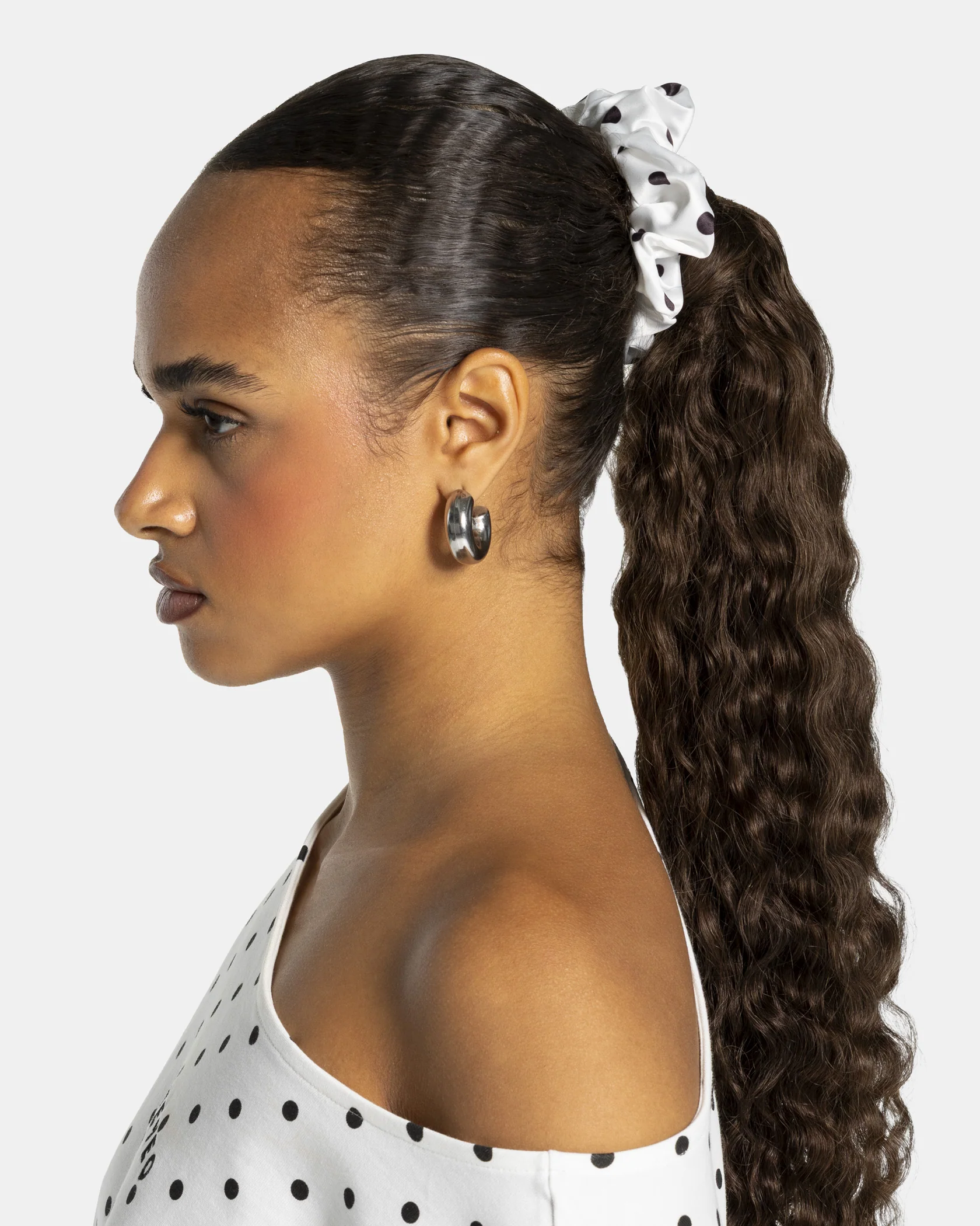 Contrastline Scrunchies (2er-Pack) "Polkadot - Weiß" - Image 3
