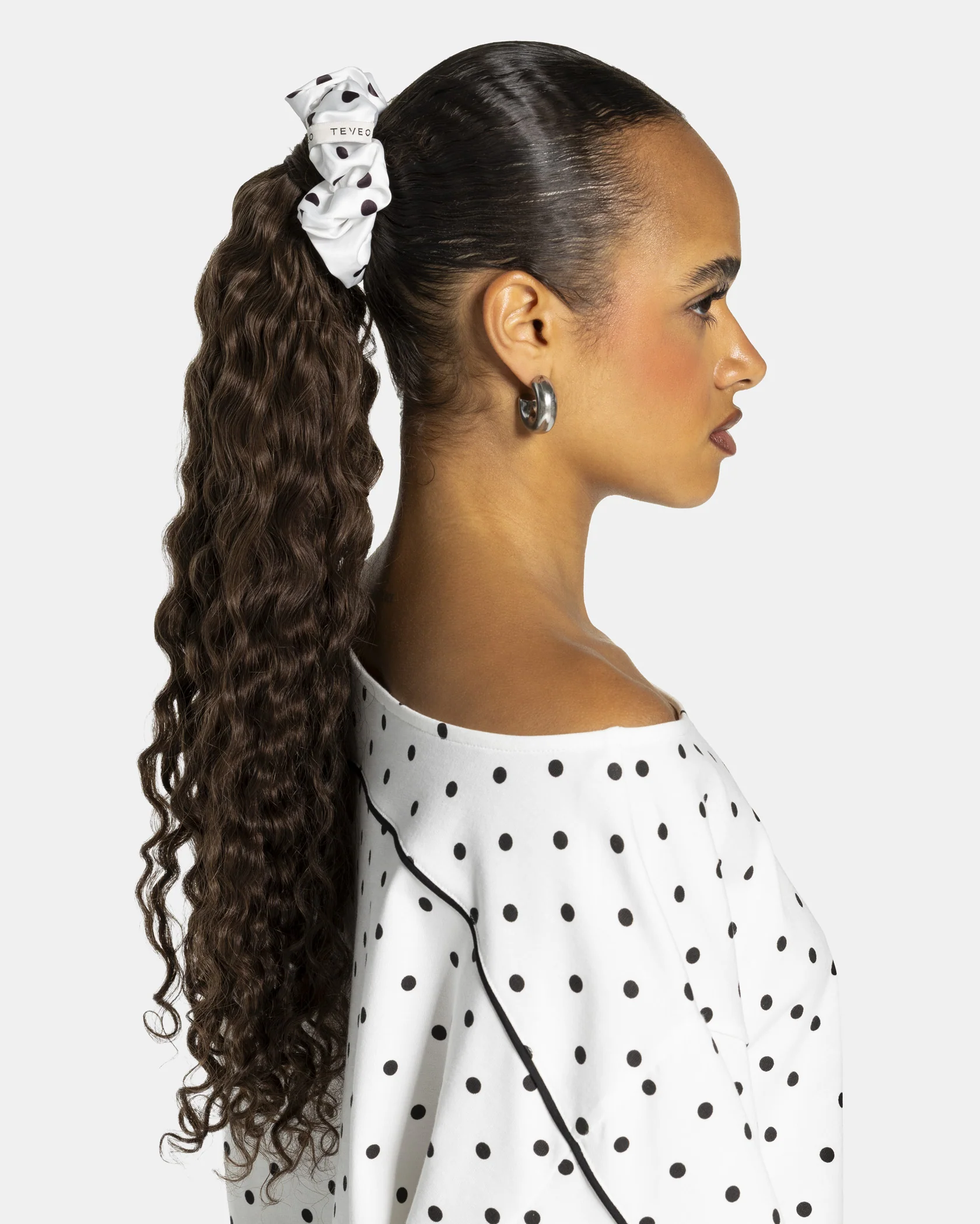 Contrastline Scrunchies (2er-Pack) "Polkadot - Weiß" - Image 4