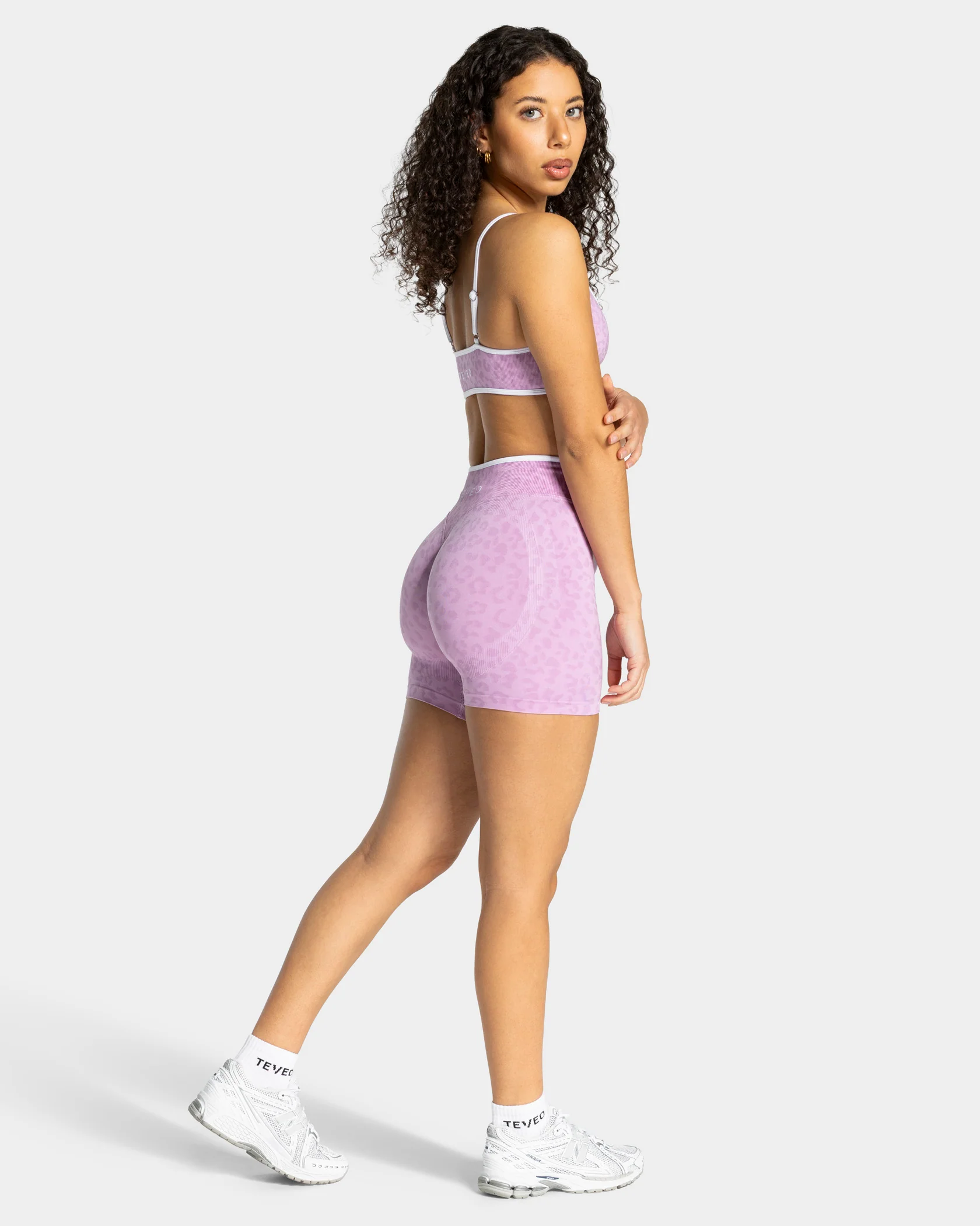 Contrastline Sculpt Scrunch Shorts "Leo Orchid" - Image 5
