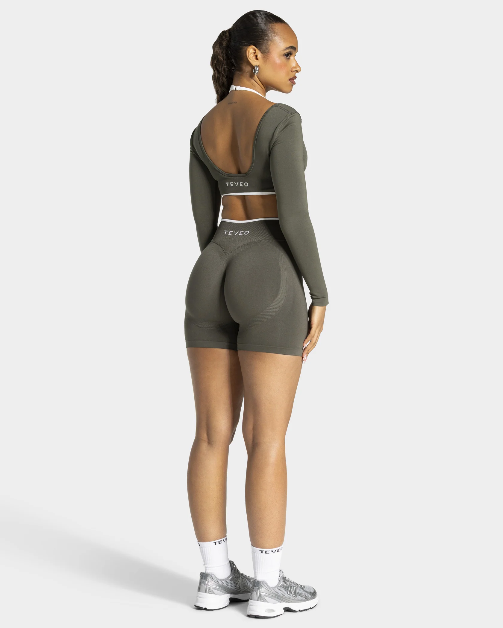 Contrastline Shorts "Khaki" - Image 5