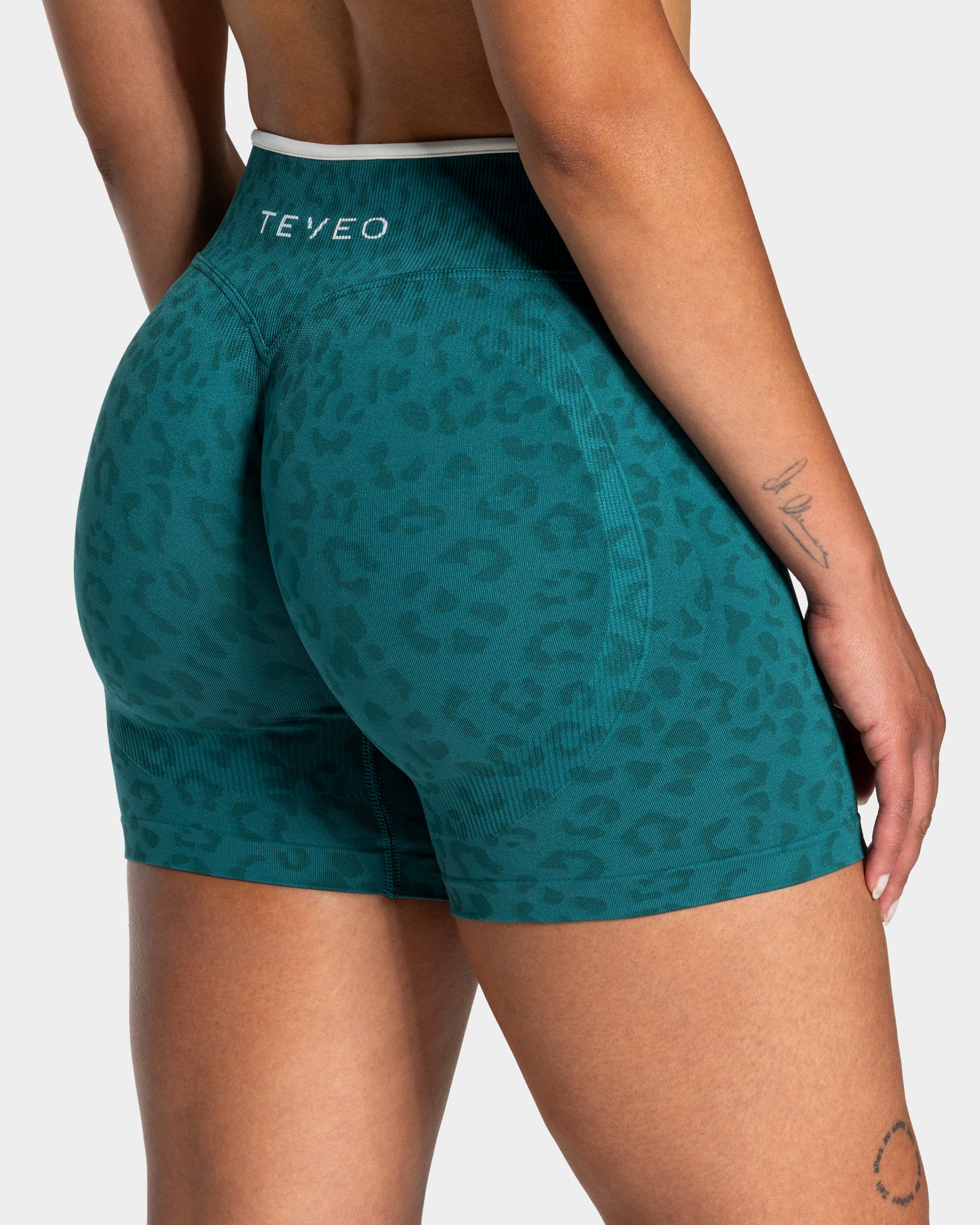 Contrastline Shorts "Leo Petrol" - Image 4