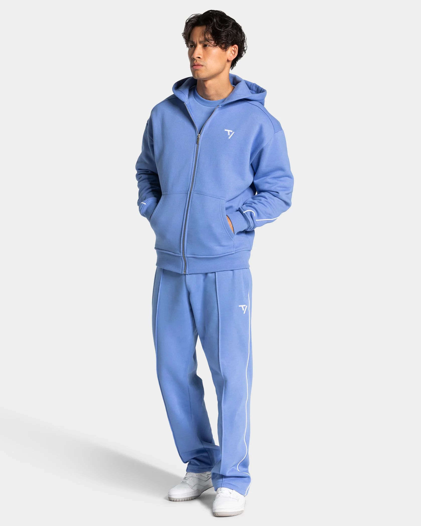 Contrastline Straight Leg Jogger "Azure" - Image 3