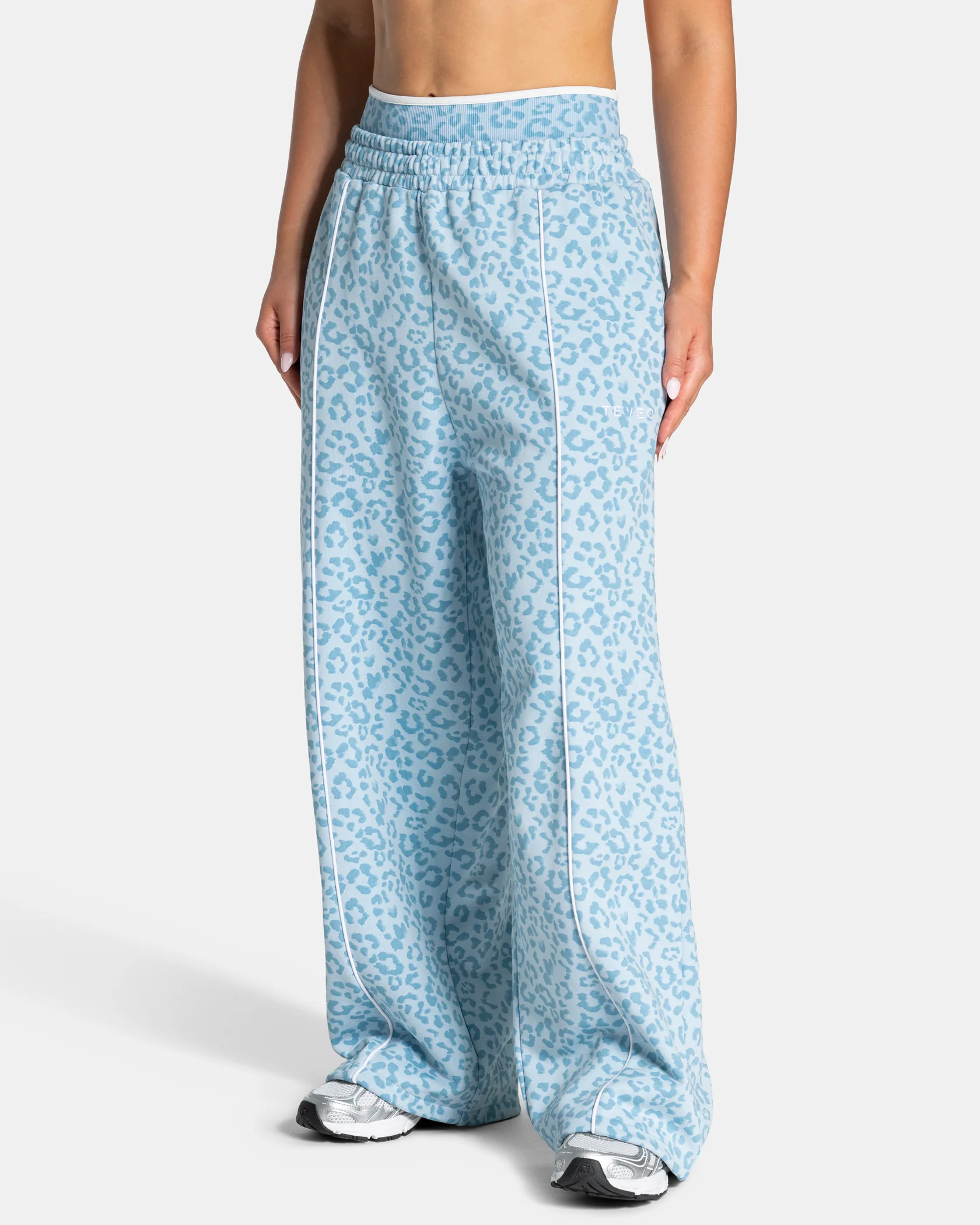 Contrastline Wide Leg Jogger "Leo Babyblau" - Image 2