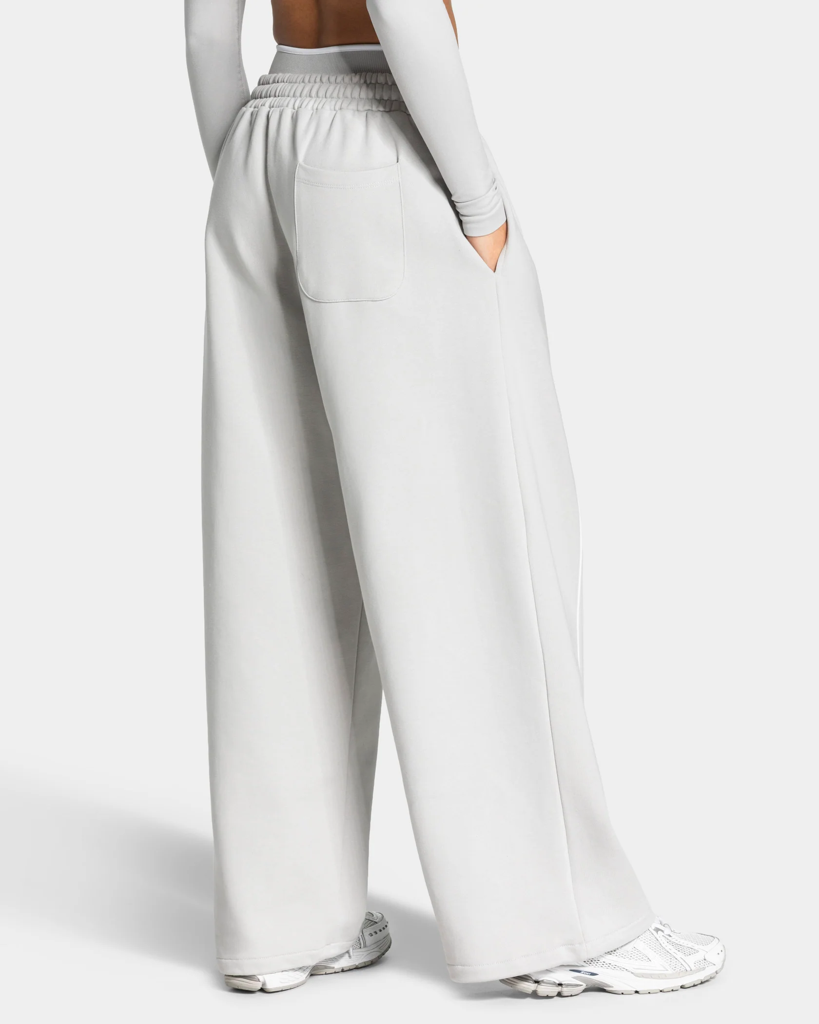 Contrastline Wide Leg Jogger "Moon" - Image 2