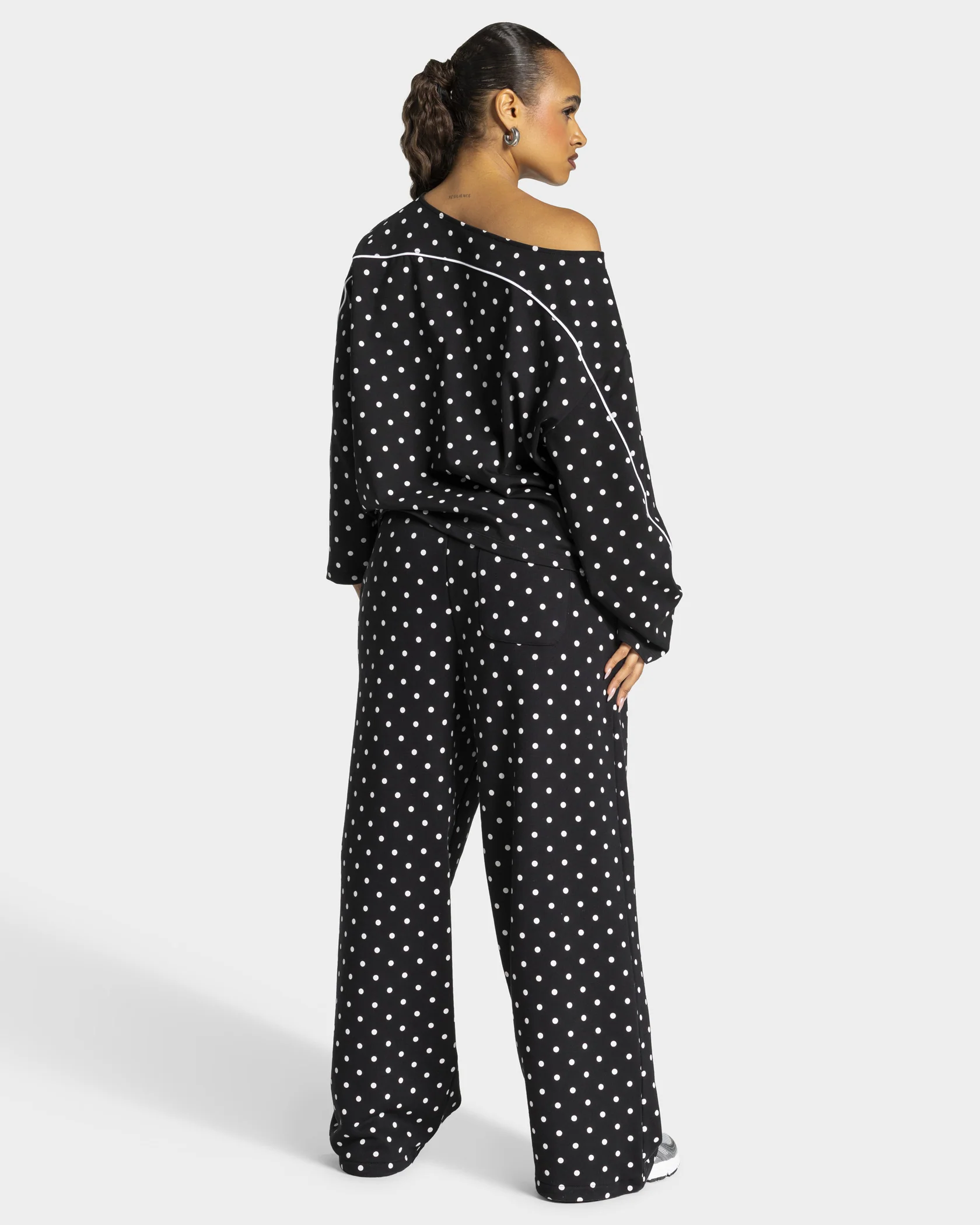 Contrastline Wide Leg Jogger "Polkadot Schwarz" - Image 5