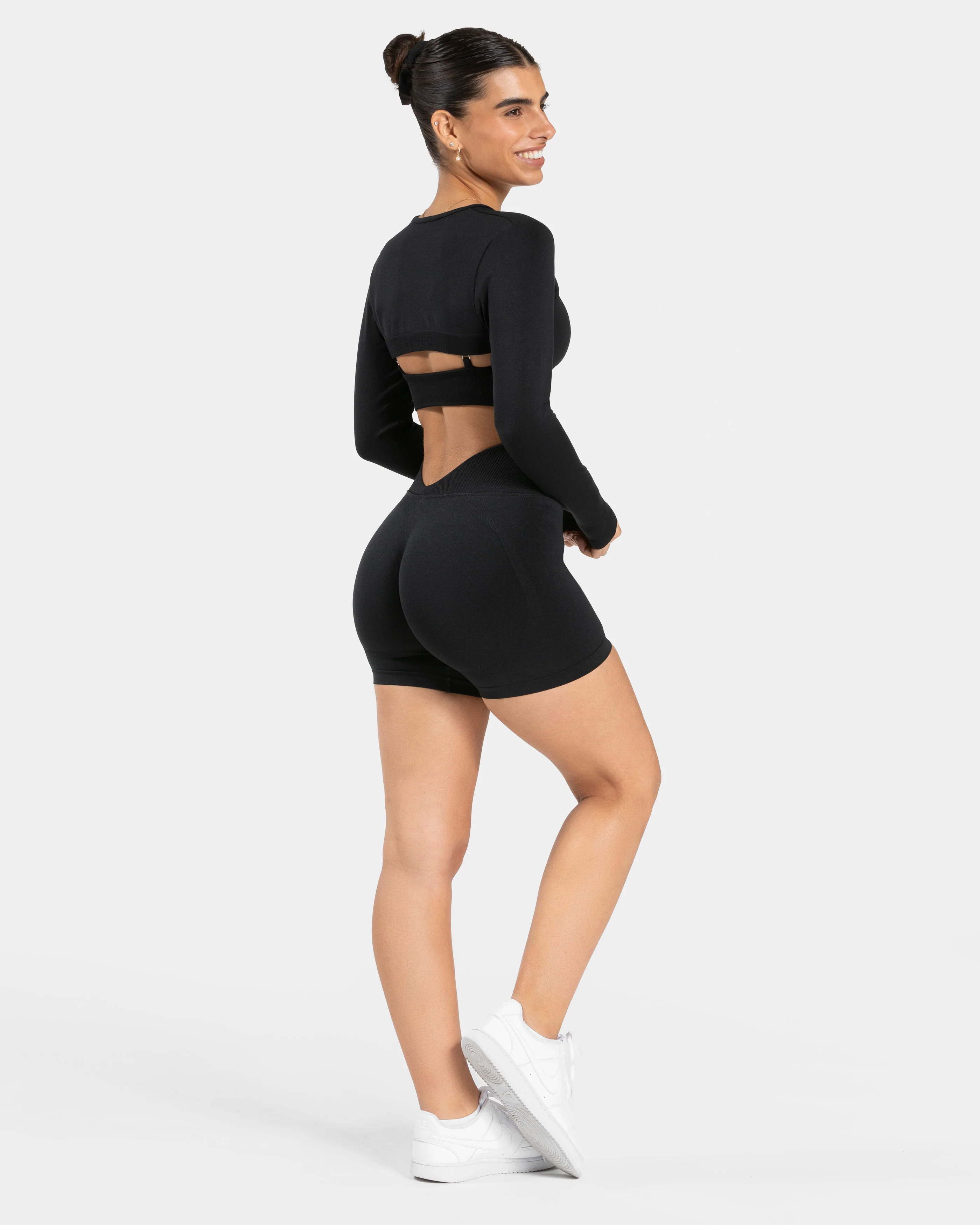 Essence Bolero "Schwarz" - Image 5