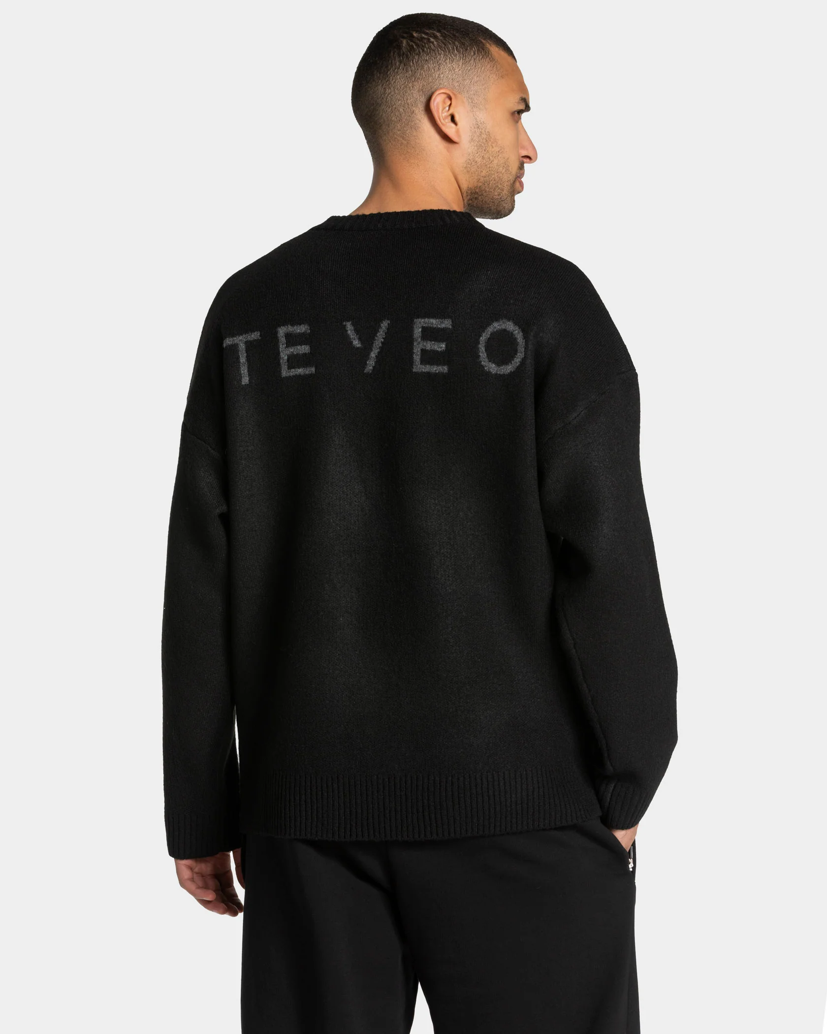 Knit Sweater "Schwarz" - Image 2