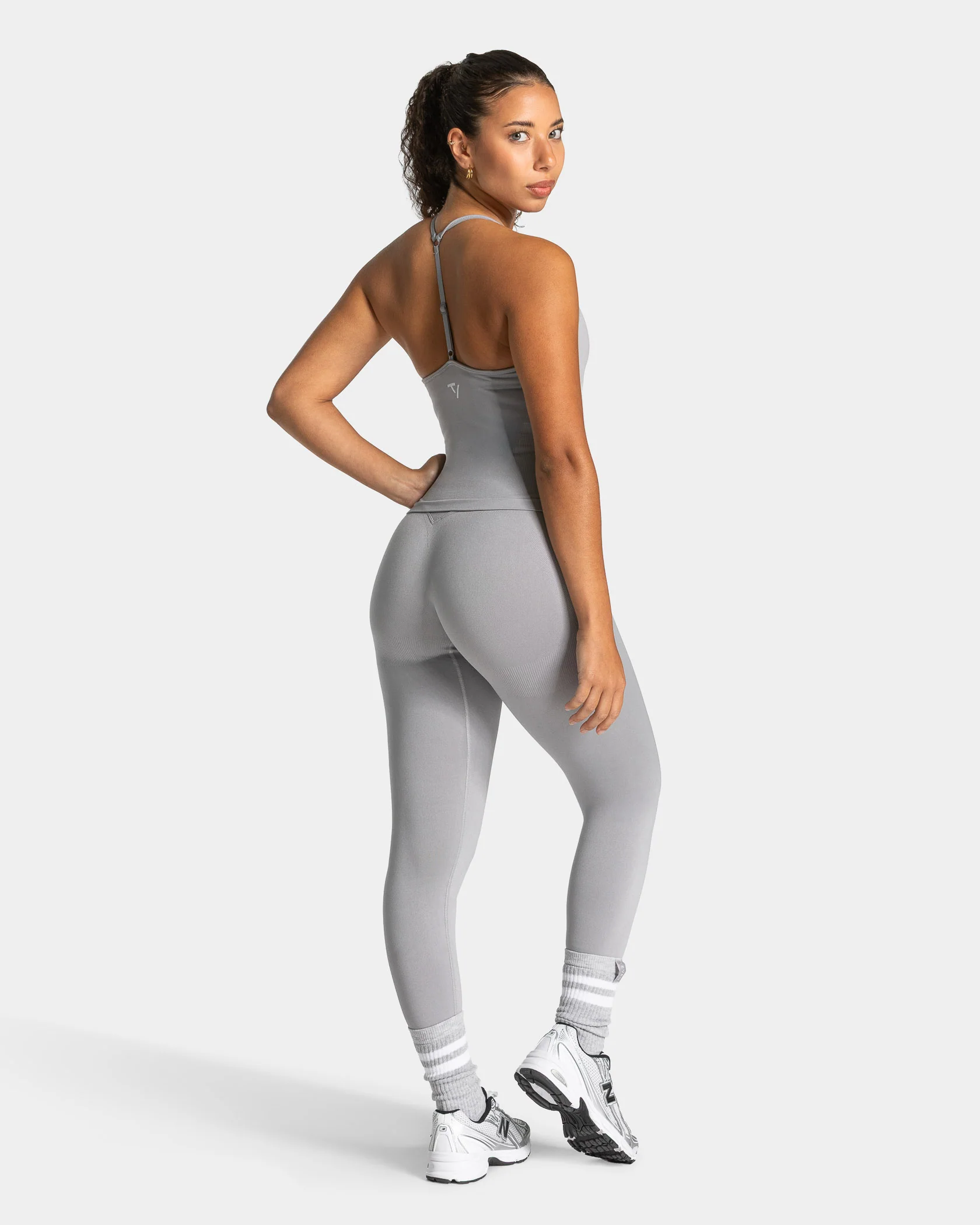 Lift Leggings "Hellgrau" - Image 5