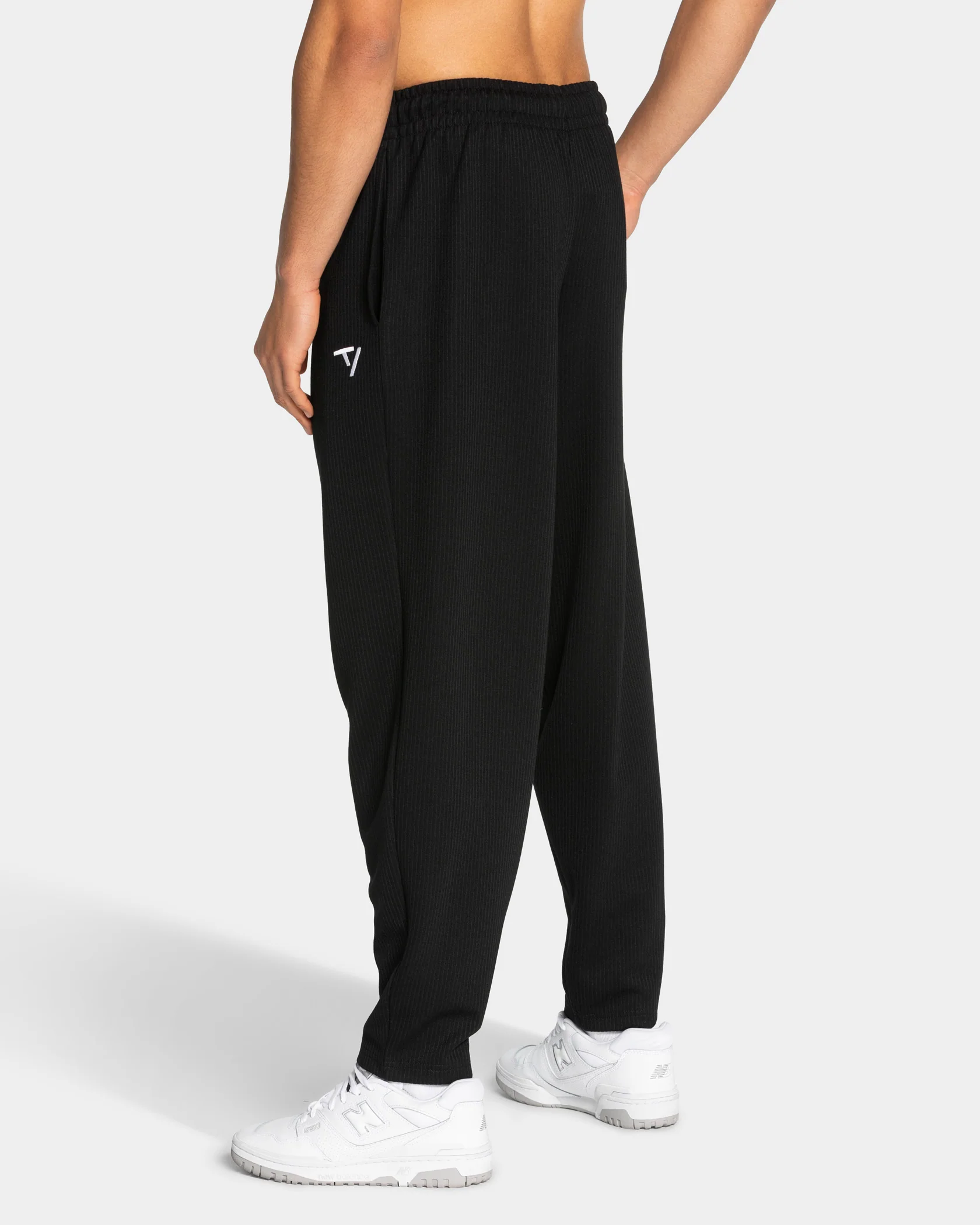 Lift Pumper Pants "Schwarz" - Image 2