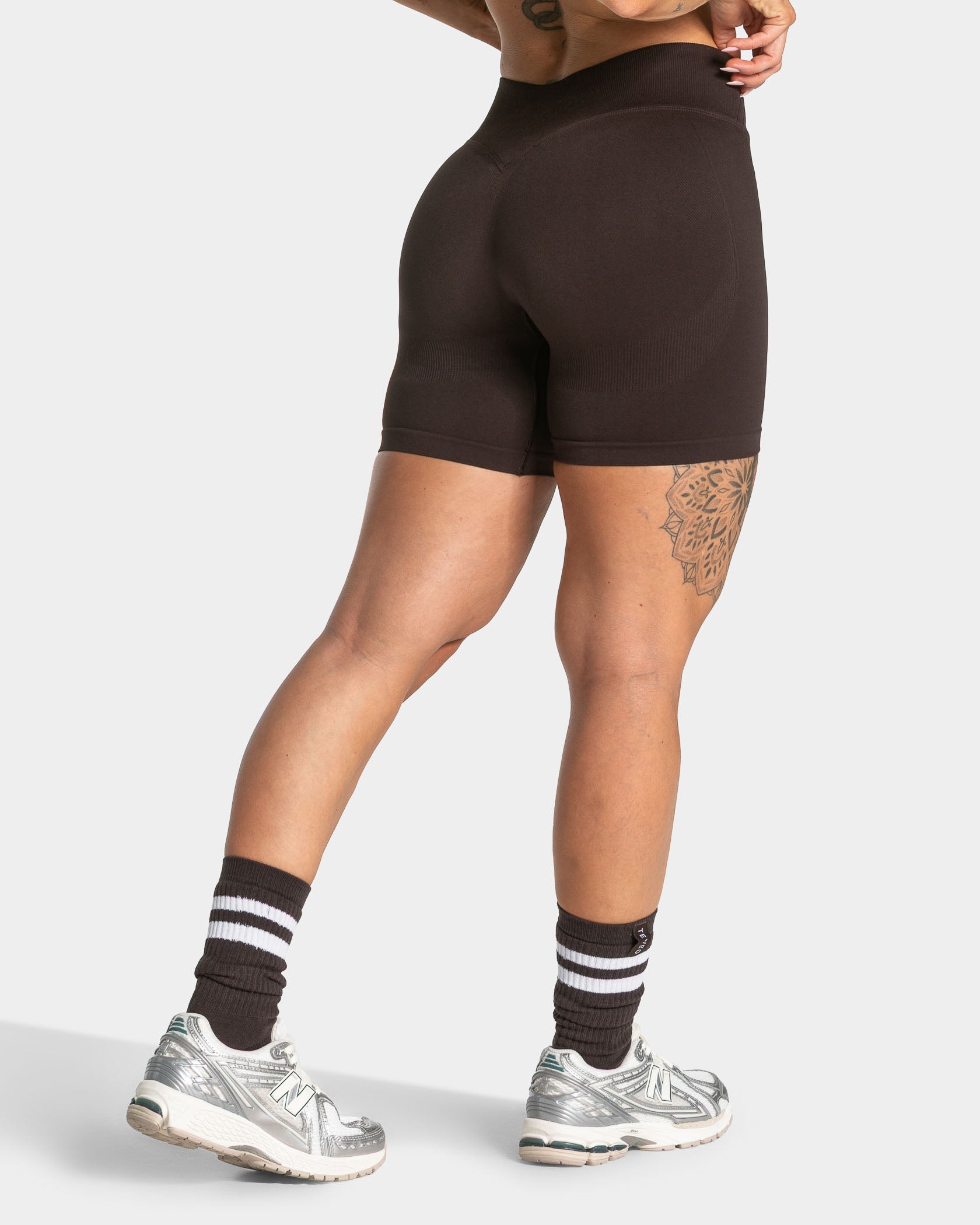 Lift Shorts "Dark Chocolate" - Image 2