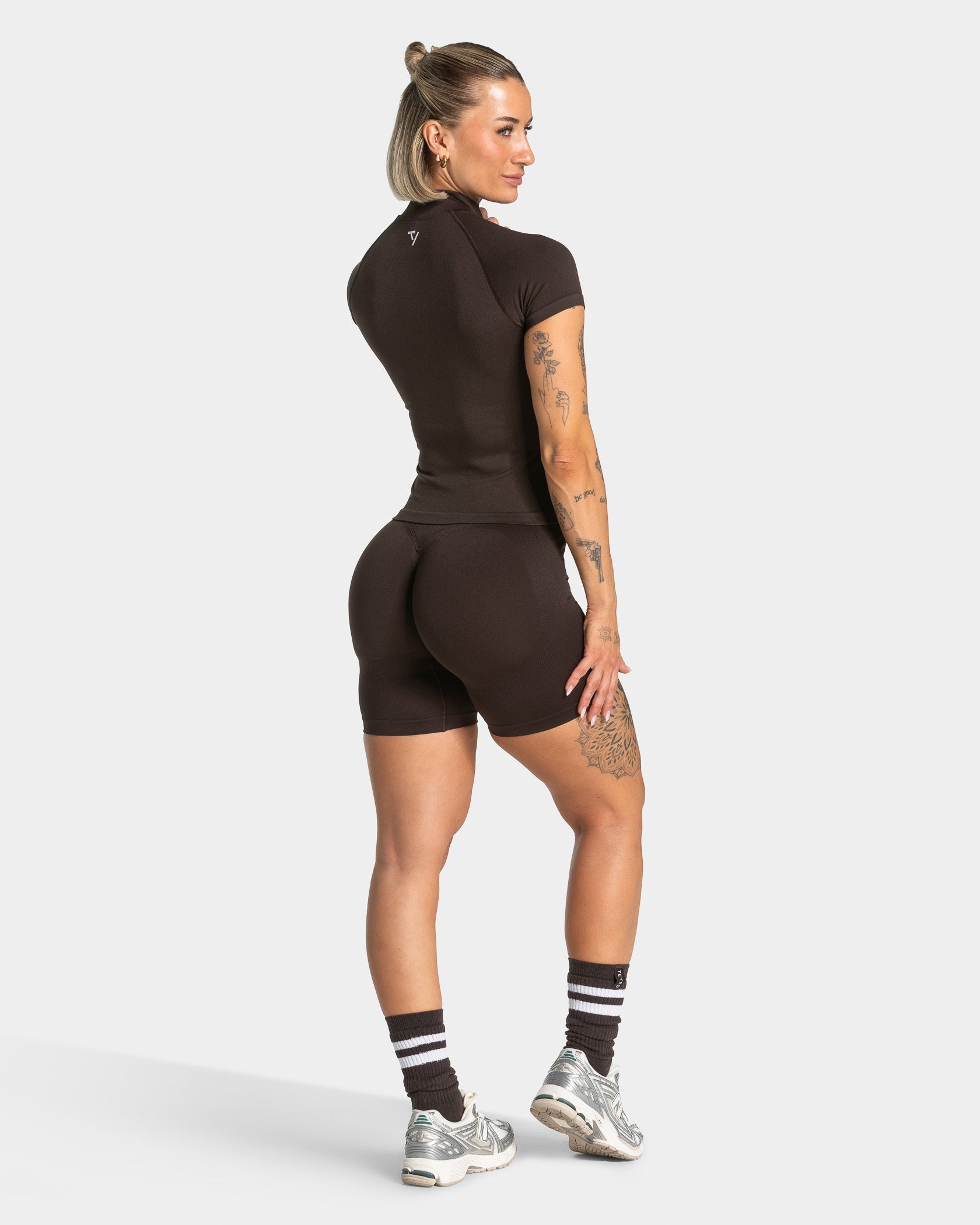 Lift Zip Shortsleeve "Dark Chocolate" - Image 5