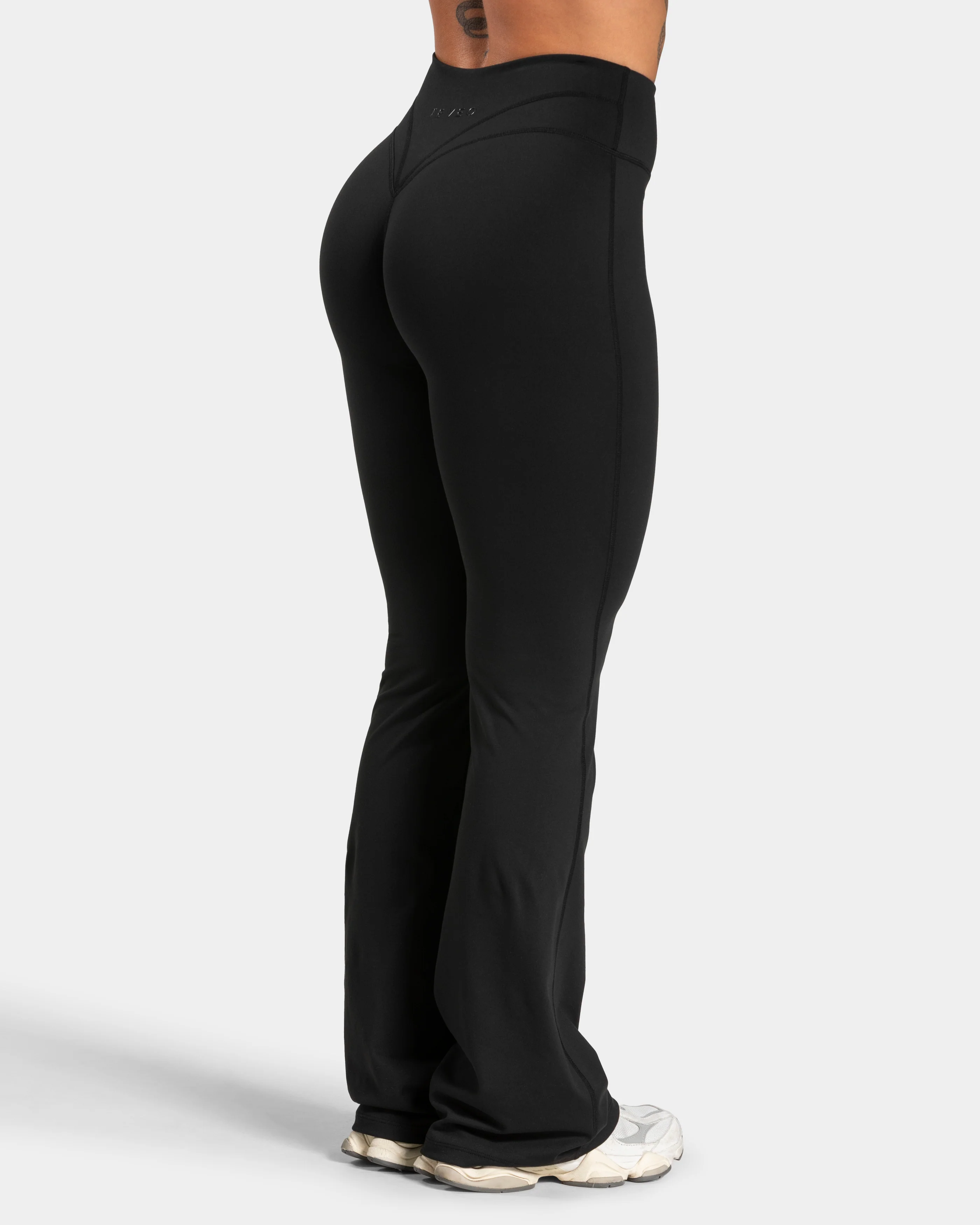 Luxmotion Flared Leggings "Schwarz" - Image 2