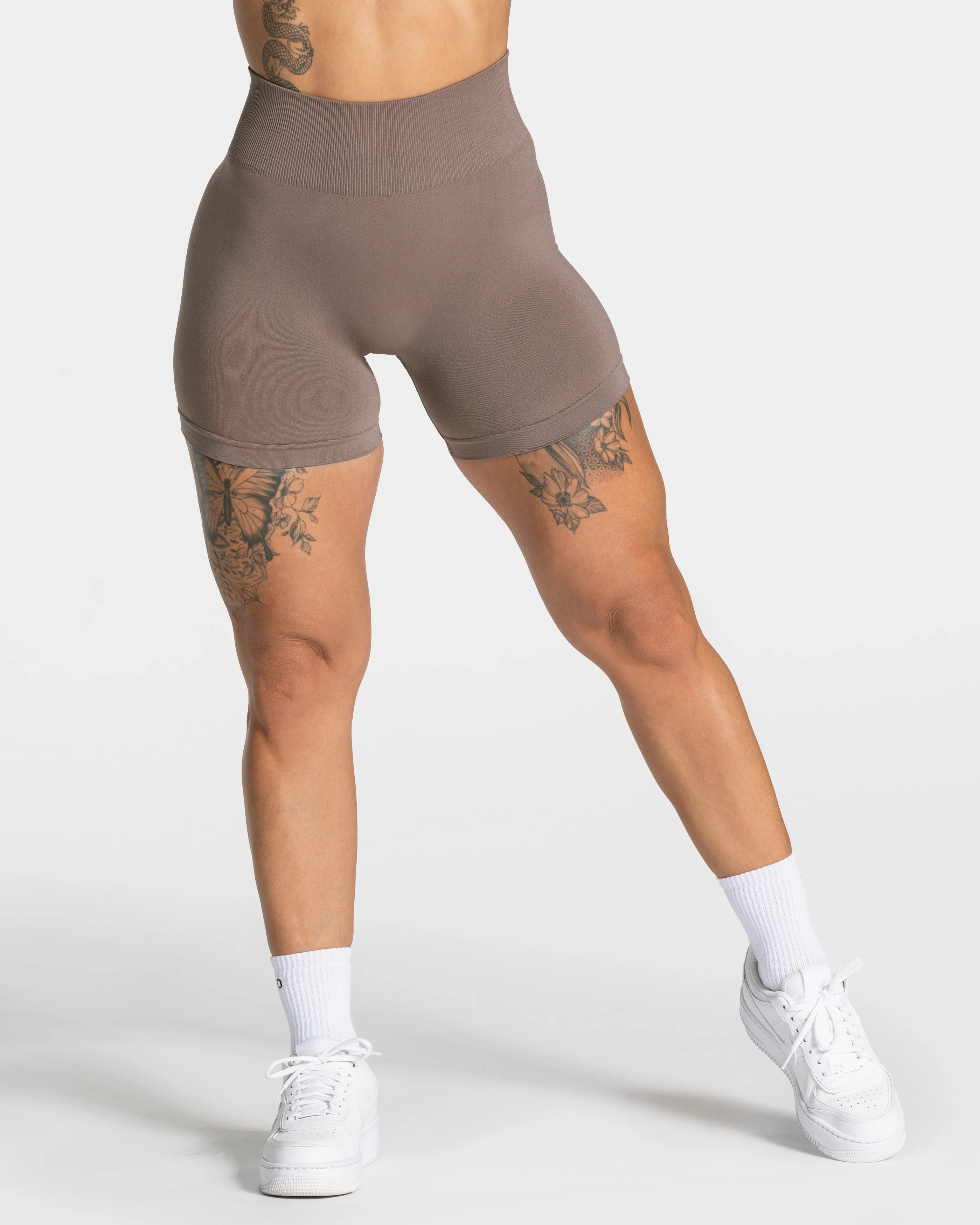 Pure Covert Scrunch Shorts  "Mokka" - Image 2
