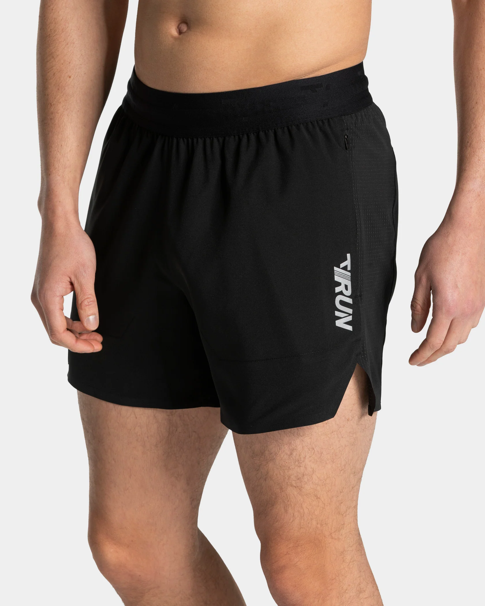 RUN Shorts 5 Inch "Schwarz" - Image 4