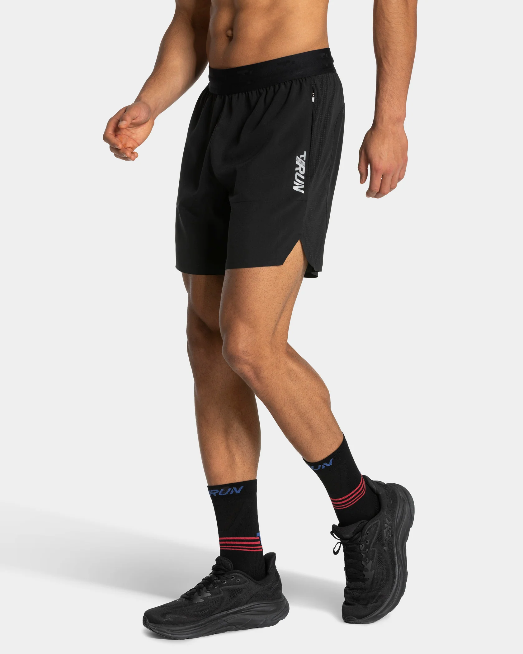 RUN Shorts 7 Inch "Schwarz"