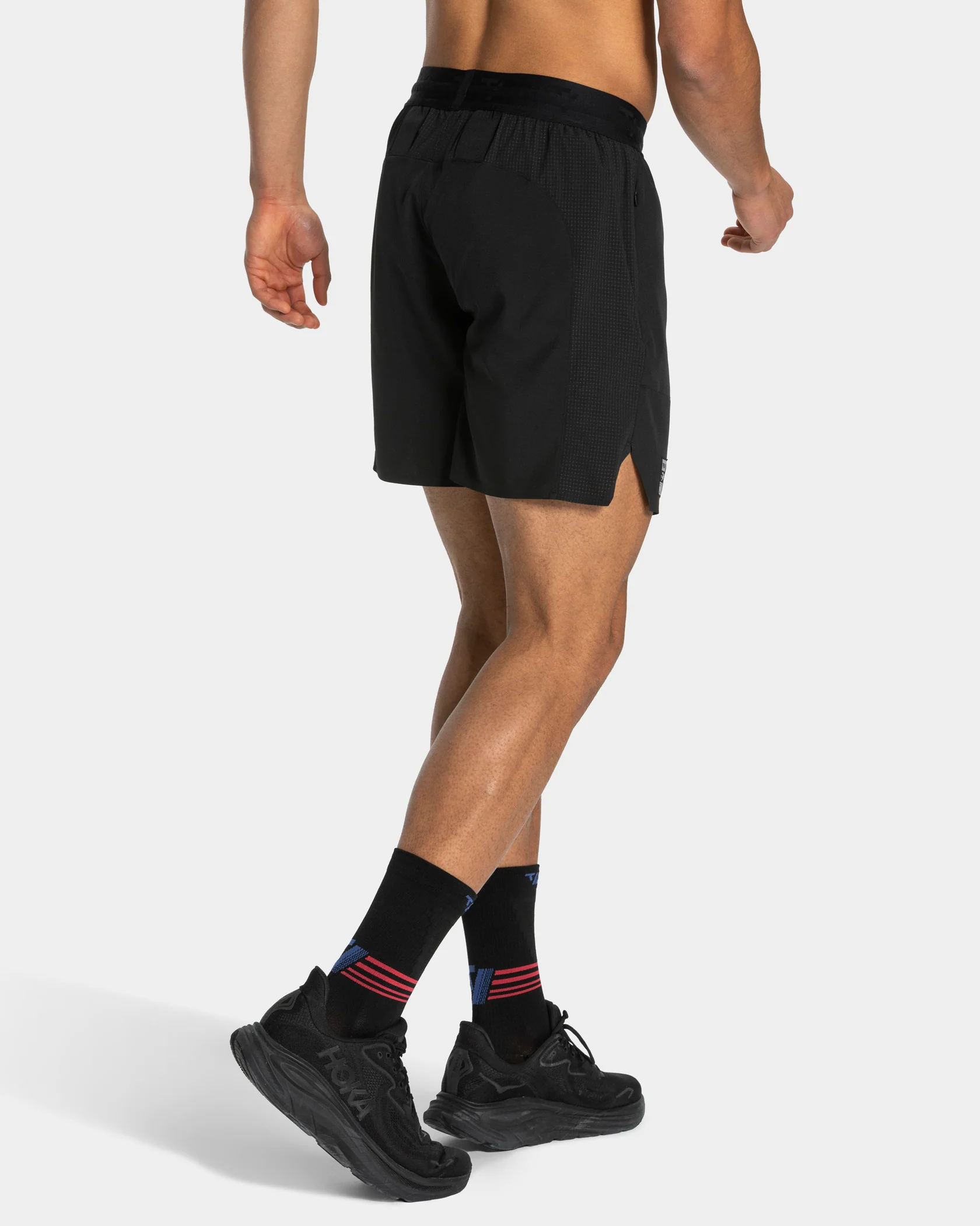 RUN Shorts 7 Inch "Schwarz" - Image 2