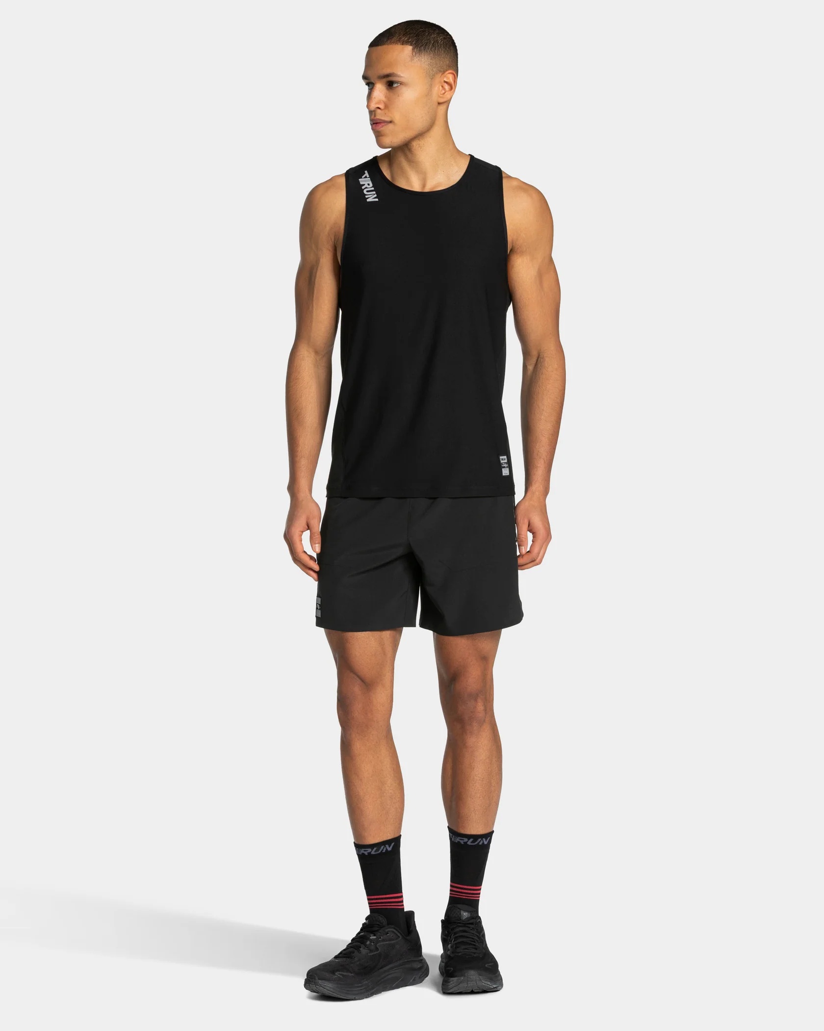 RUN Shorts 7 Inch "Schwarz" - Image 3