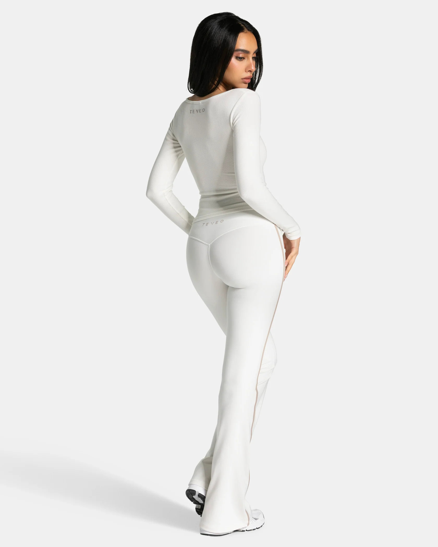 Soft Ribbed Longsleeve "Off White" - Image 5