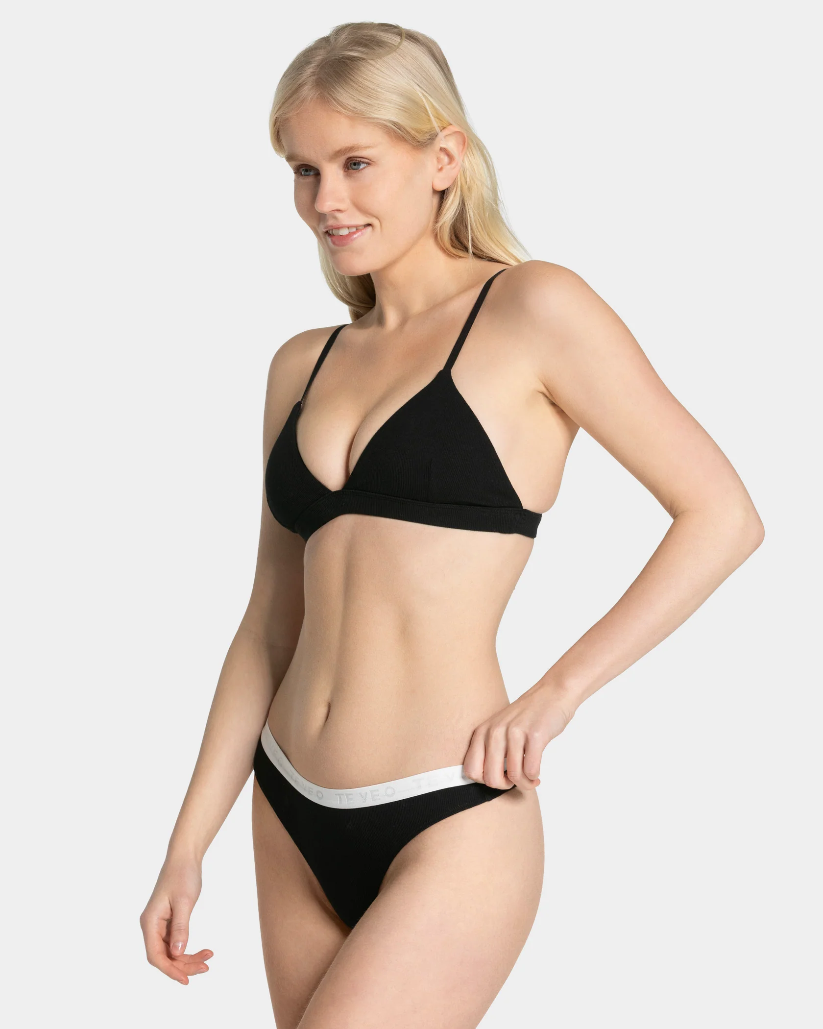Soft Ribbed Tanga "Schwarz" - Image 4