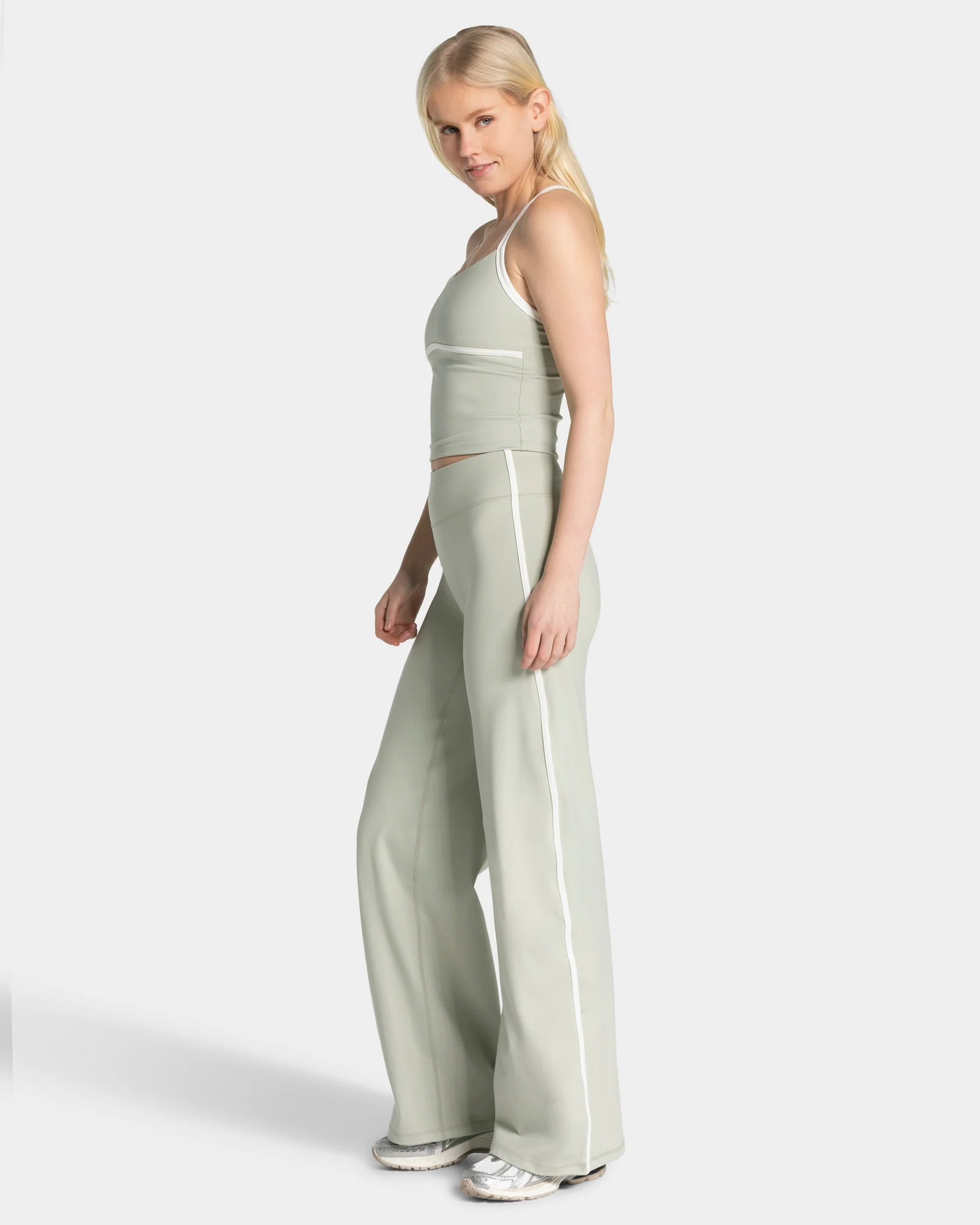 Soft Straight Leg Pants Regular "Pistachio" - Image 3