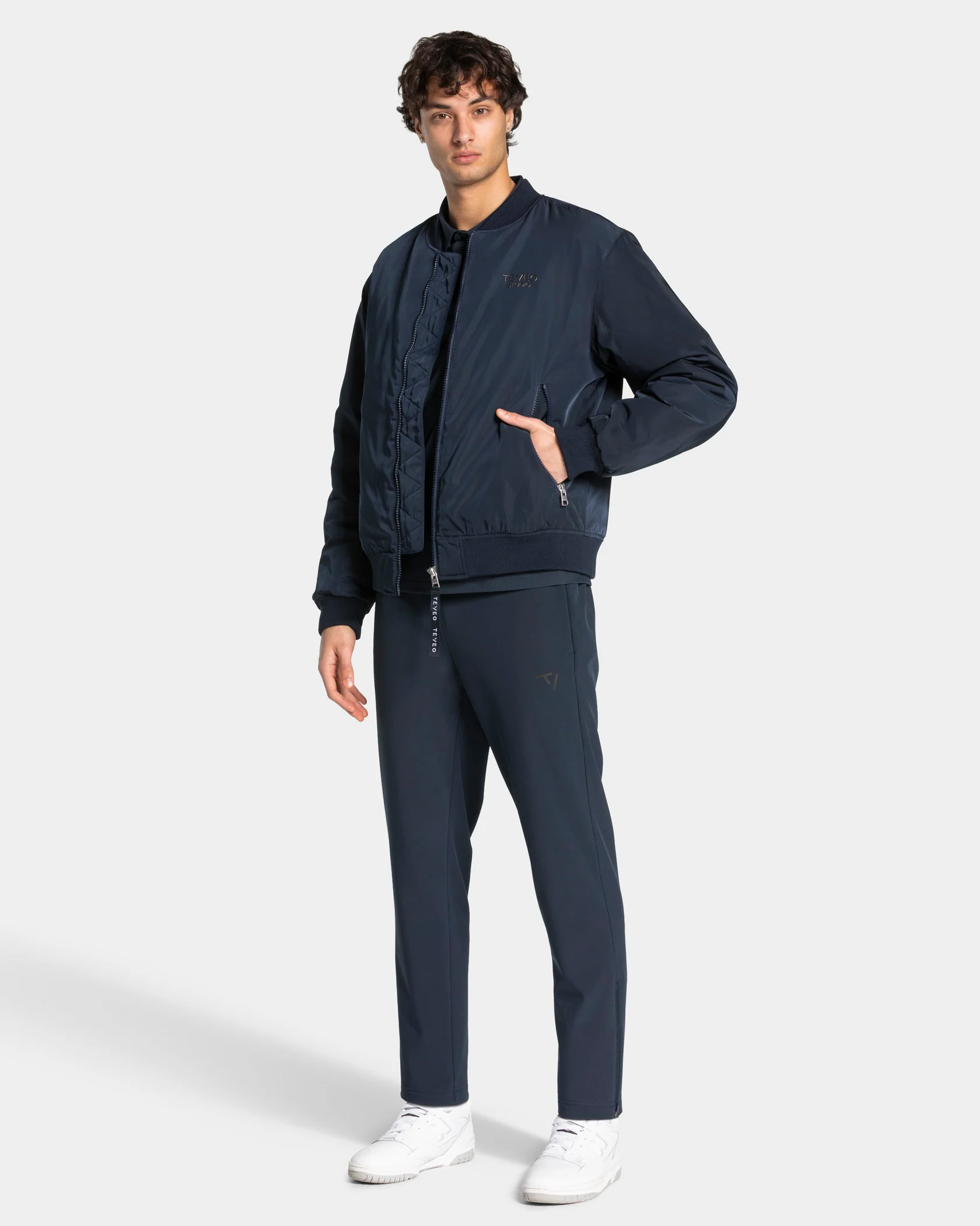 Soft Studio Bomberjacke "Midnight" - Image 3