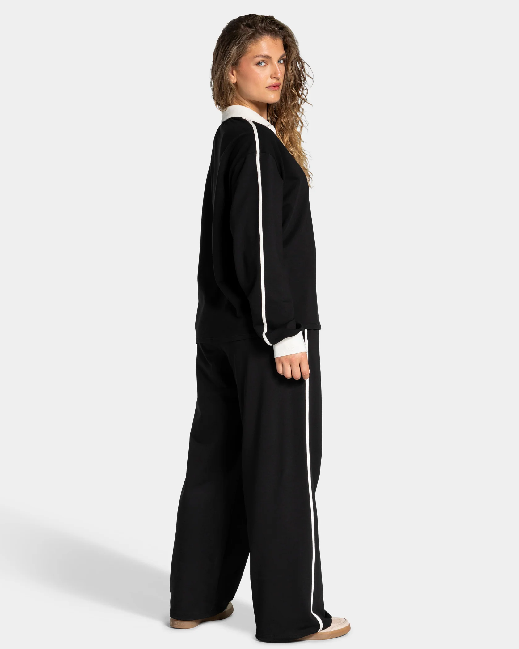 Soft Wide Leg Jogger Regular "Schwarz" - Image 5