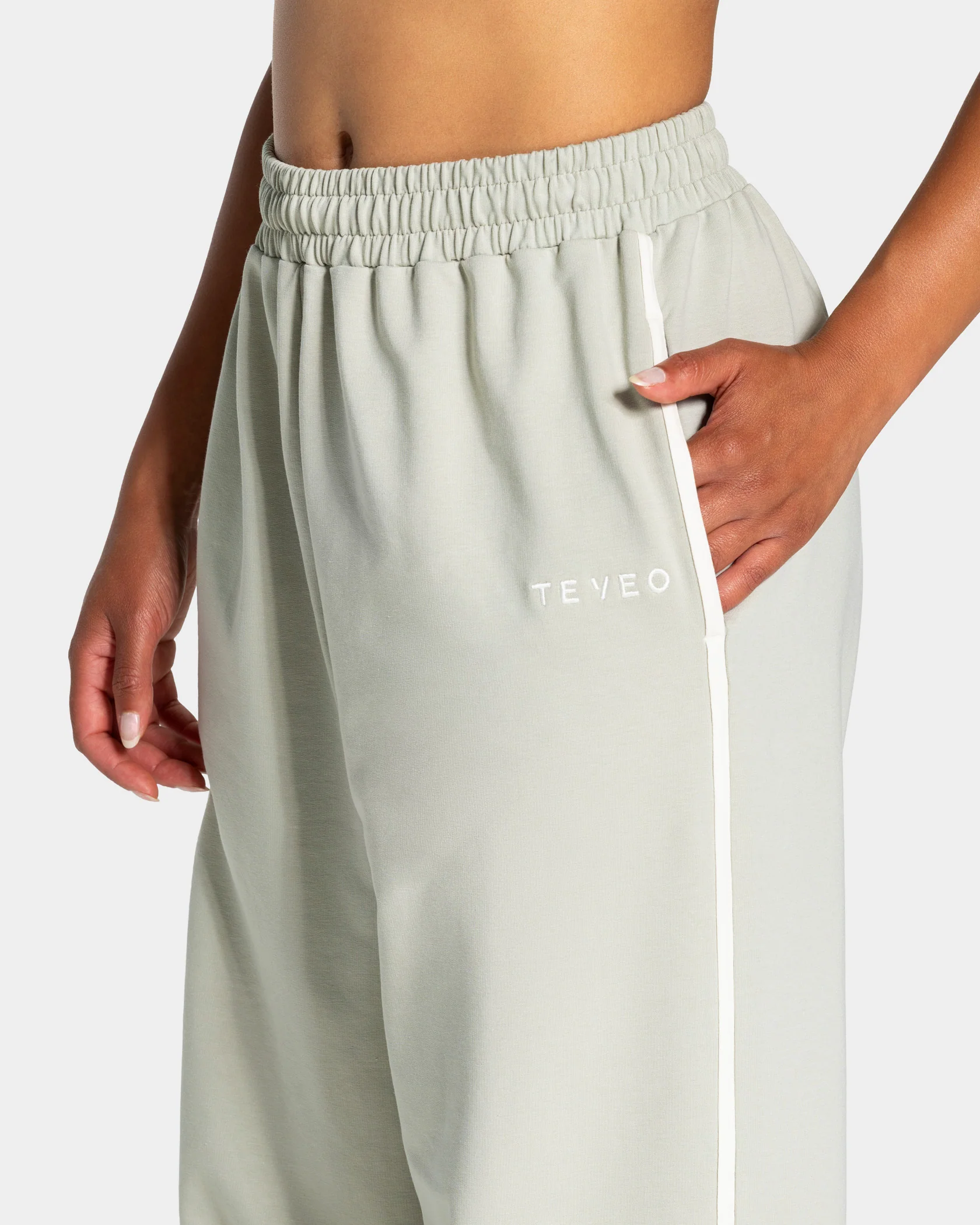 Soft Wide Leg Jogger Tall "Pistachio" - Image 4