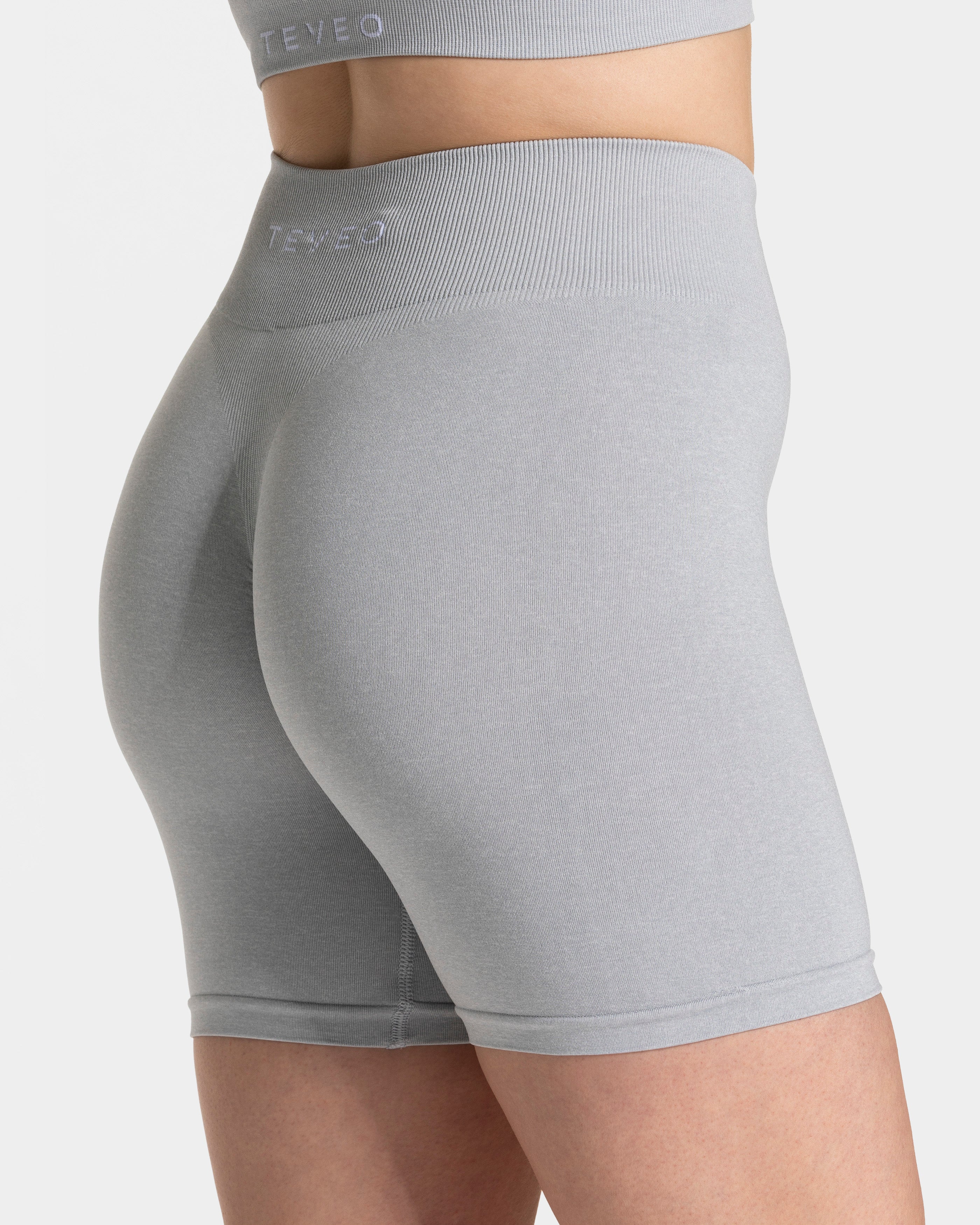 Timeless Pro Covert Scrunch Shorts  "Hellgrau" - Image 4