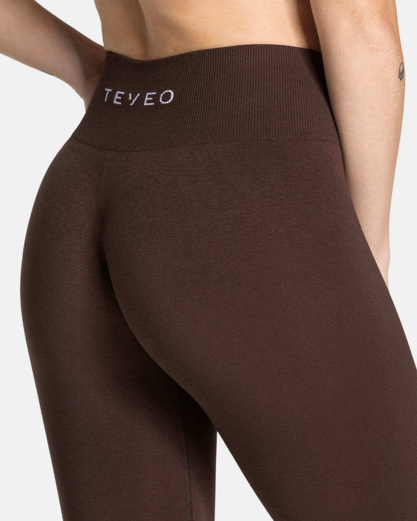 Timeless Pro Leggings "Espresso" - Image 4