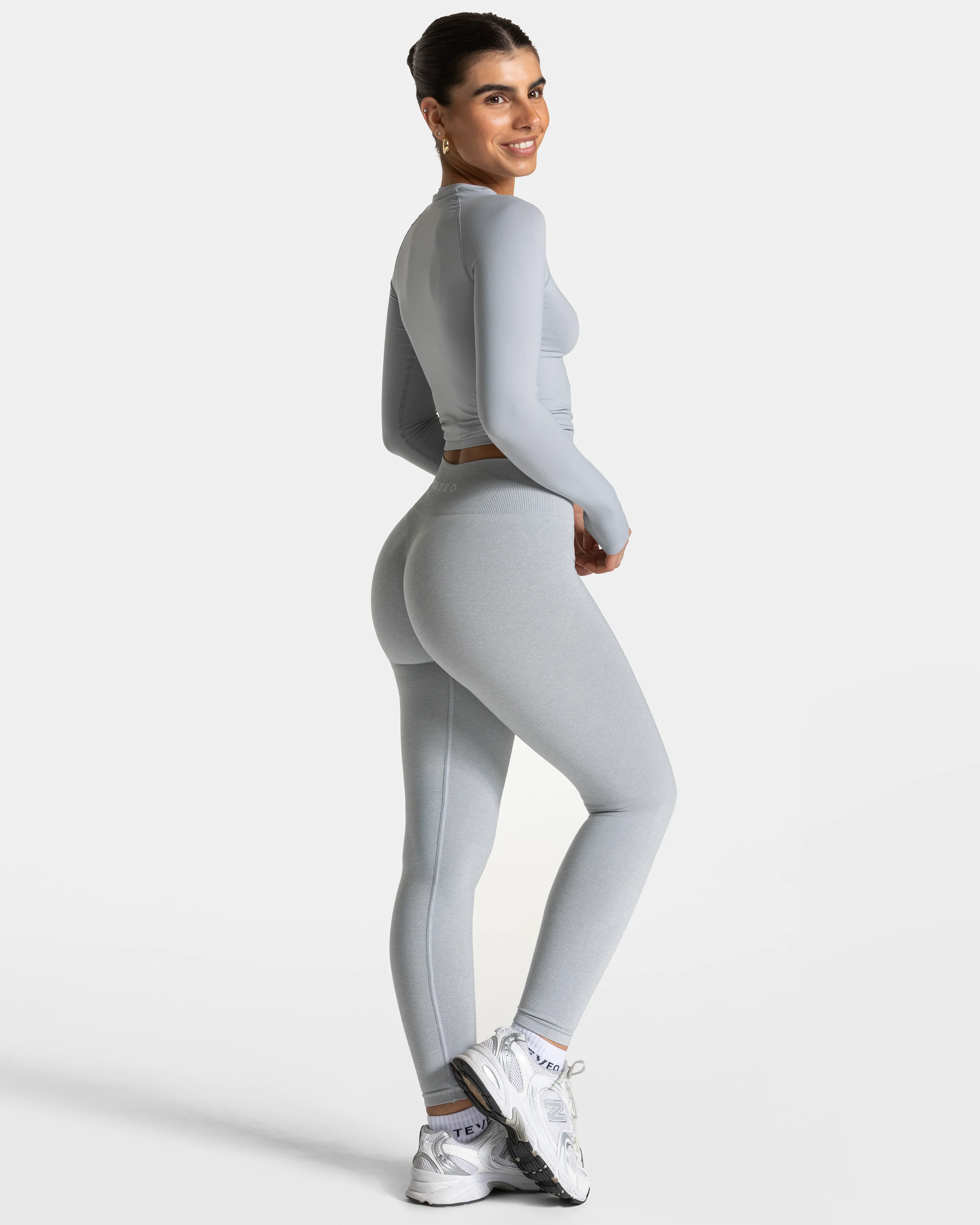 Timeless Pro Leggings "Hellgrau" - Image 5