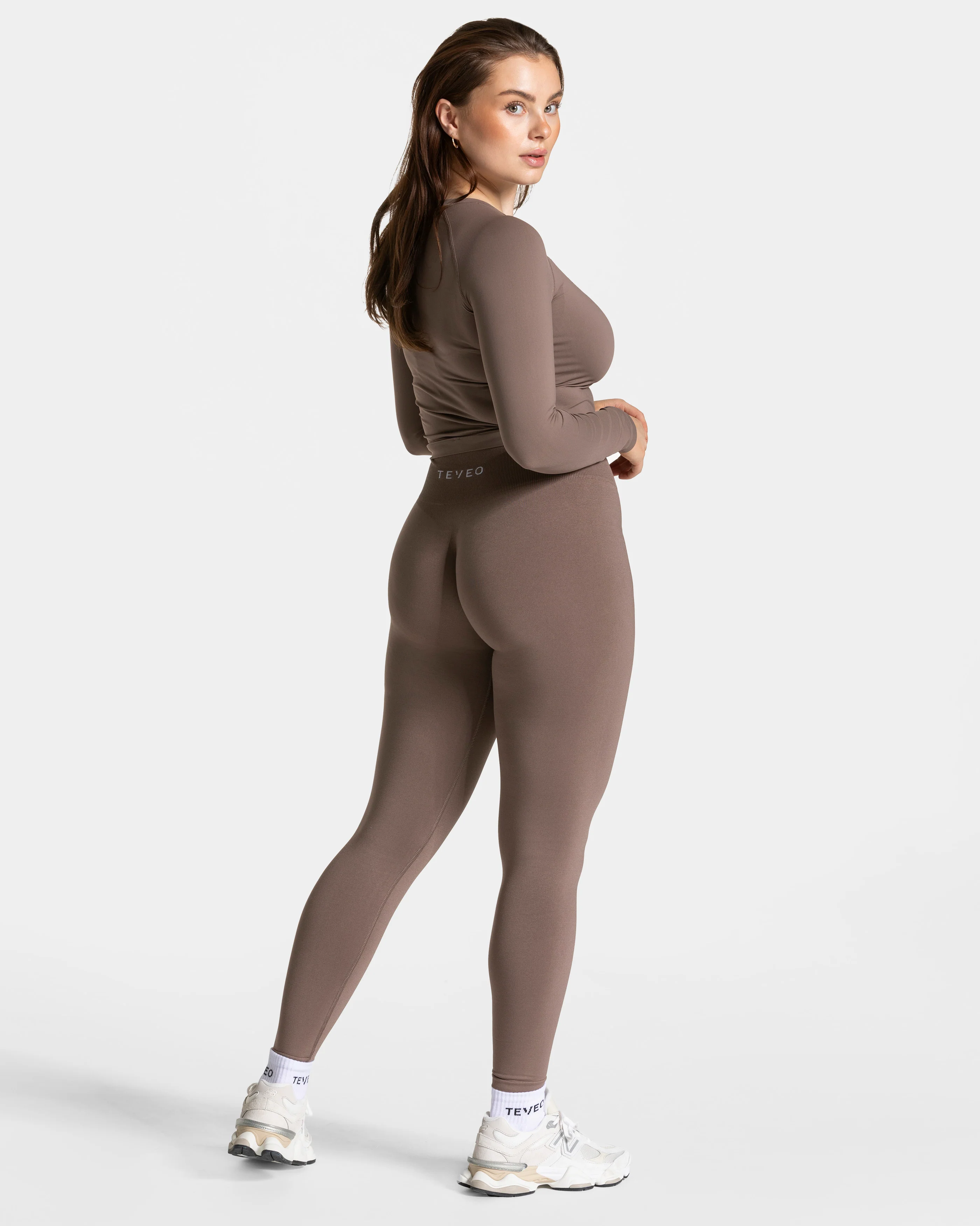 Timeless Pro Longsleeve "Mokka" - Image 5