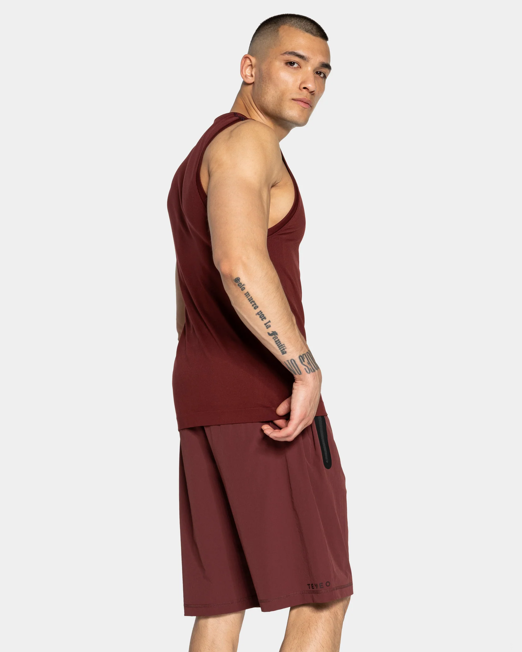 Workout Seamless Tank "Merlot" - Image 2
